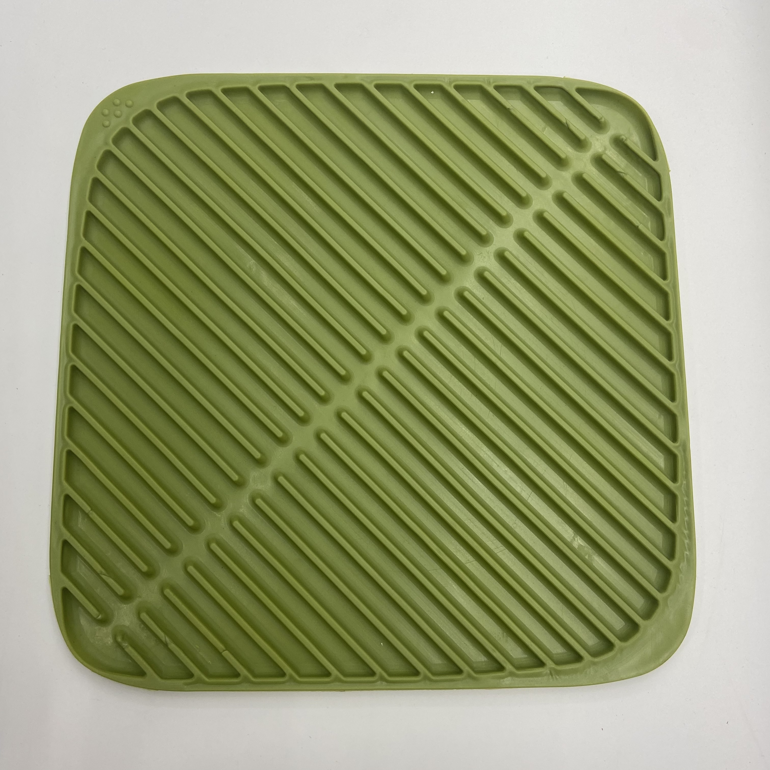 Kitchen anti-stain and water-draining mat, multi-functional anti-scald and heat-insulating mat, basin, bowl and cup mat, silicone water-draining mat, anti-slip cup mat details Picture