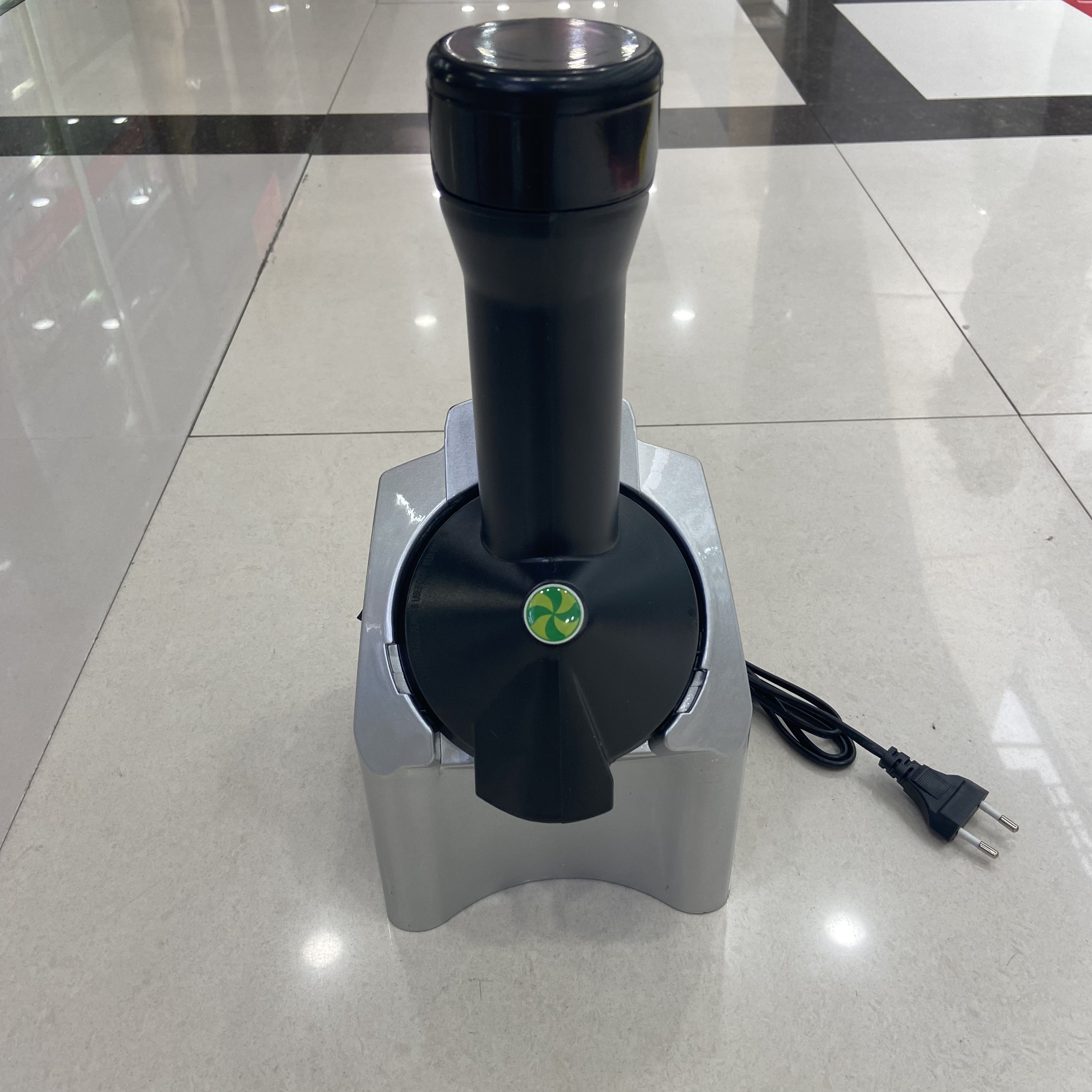 冰淇淋机产品图