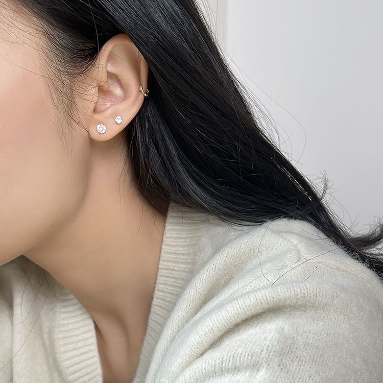 螺丝耳钉细节图