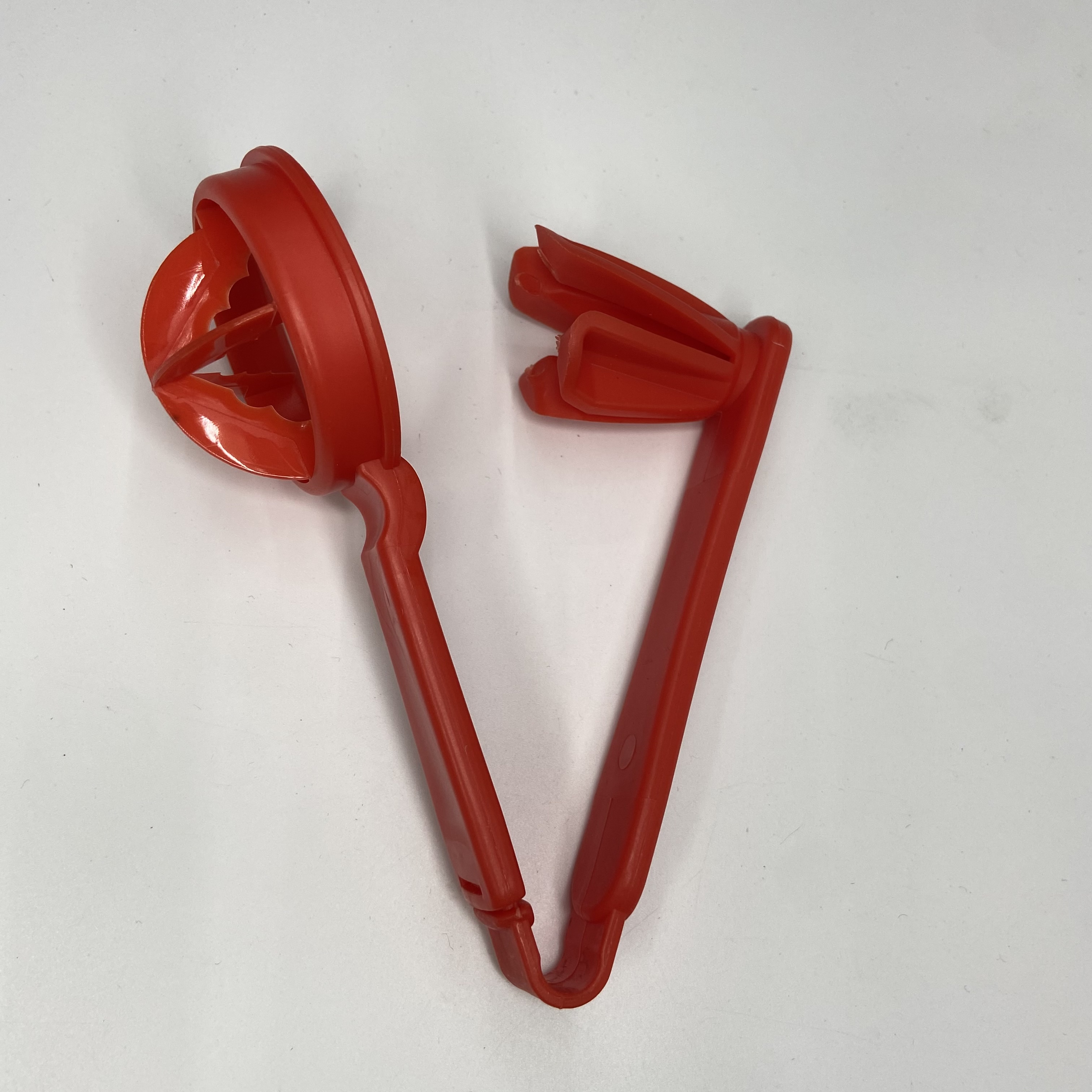 Cherry tomato slicer, cherry tomato slicer, fruit slicer, strawberry slicer, kitchen gadgets details Picture