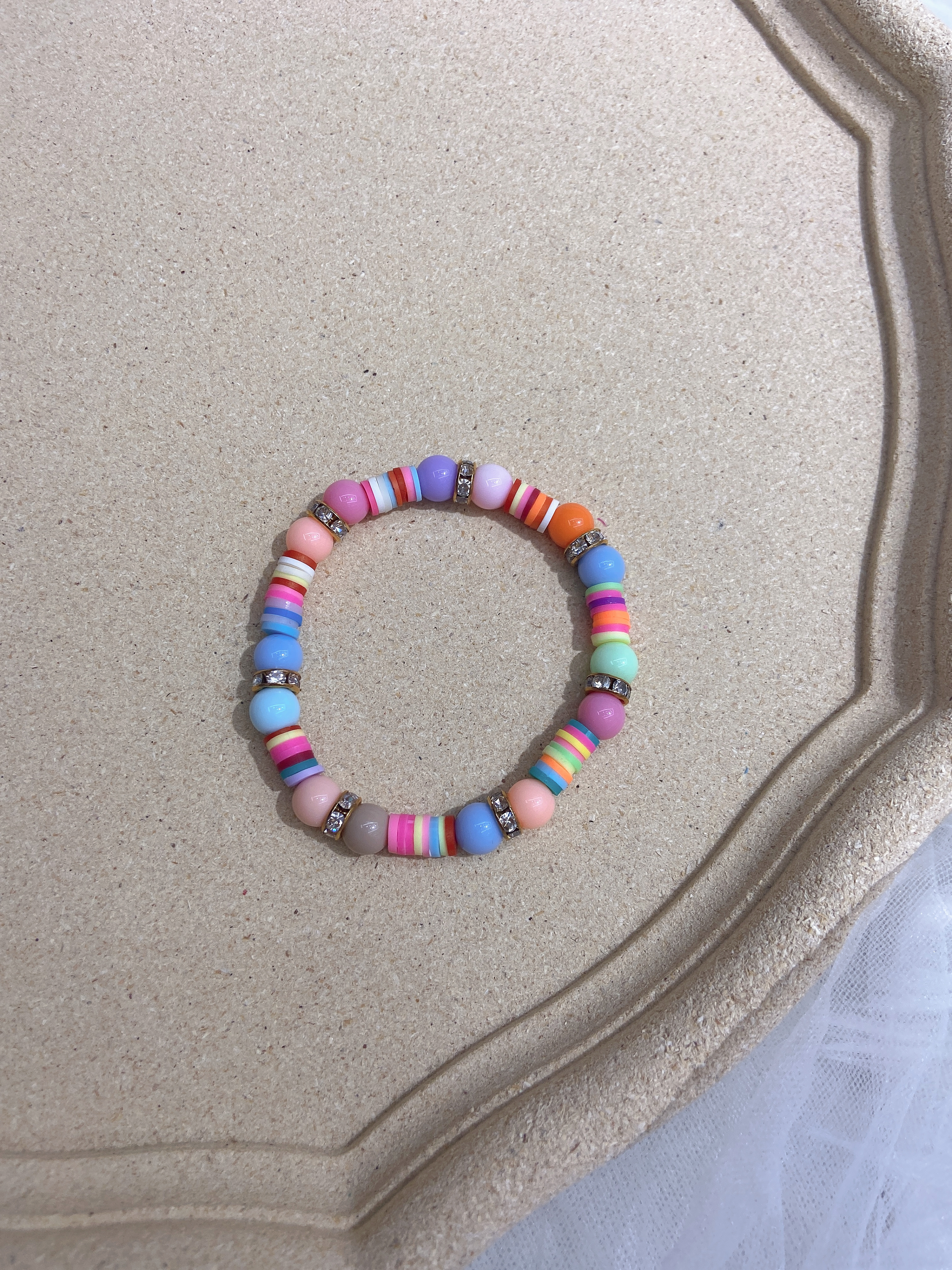 Soft clay beaded bracelets with colorful flying ornaments can be customized Application Scenario