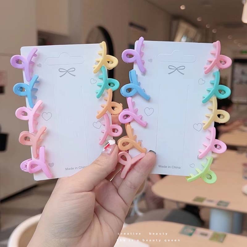 Fashionable children's Korean-style hairpins Application Scenario