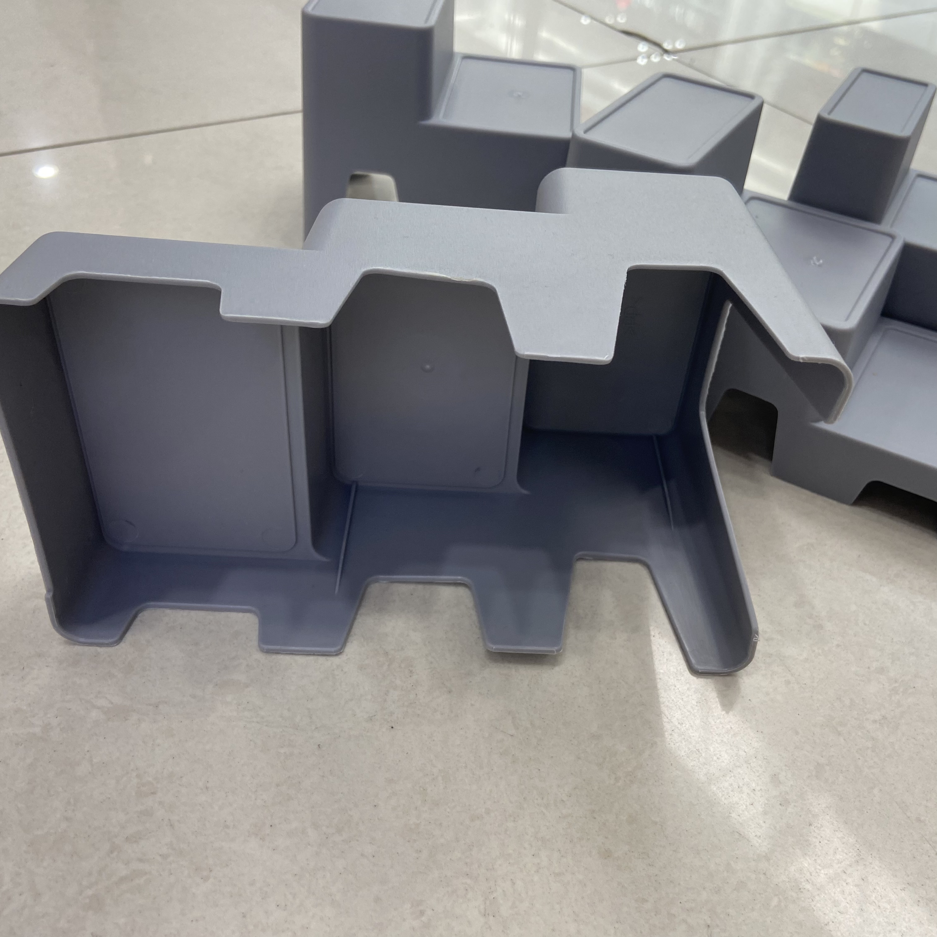 Plastic tabletop storage rack, kitchen dressing table, storage rack, trapezoidal folding storage rack Specification image