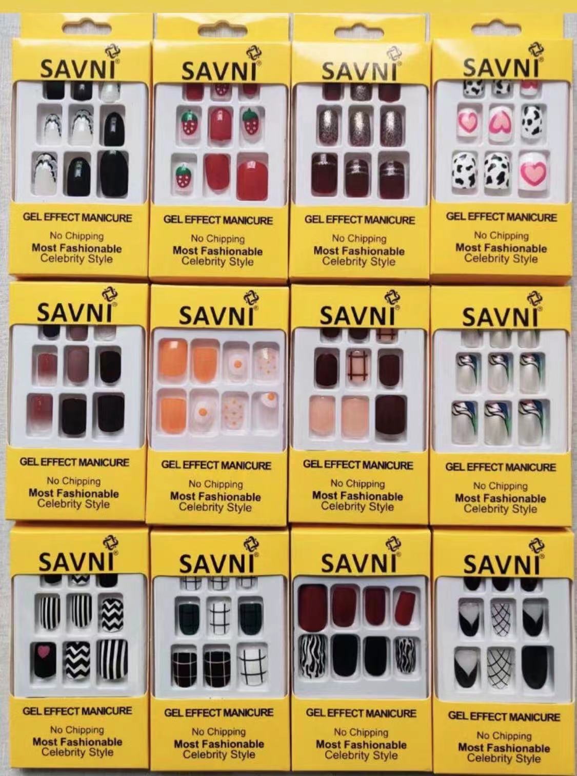 Manicure, handcrafted nails, fake nails with diamonds Application Scenario