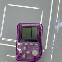 紫色游戏机