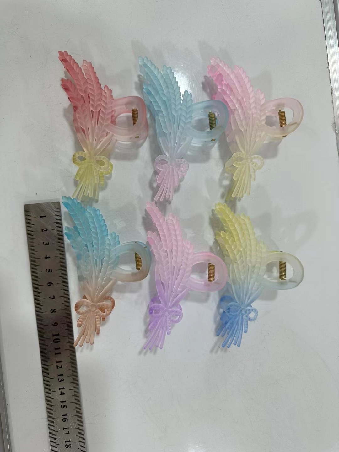 Shower Claw Pop Accessories full figure