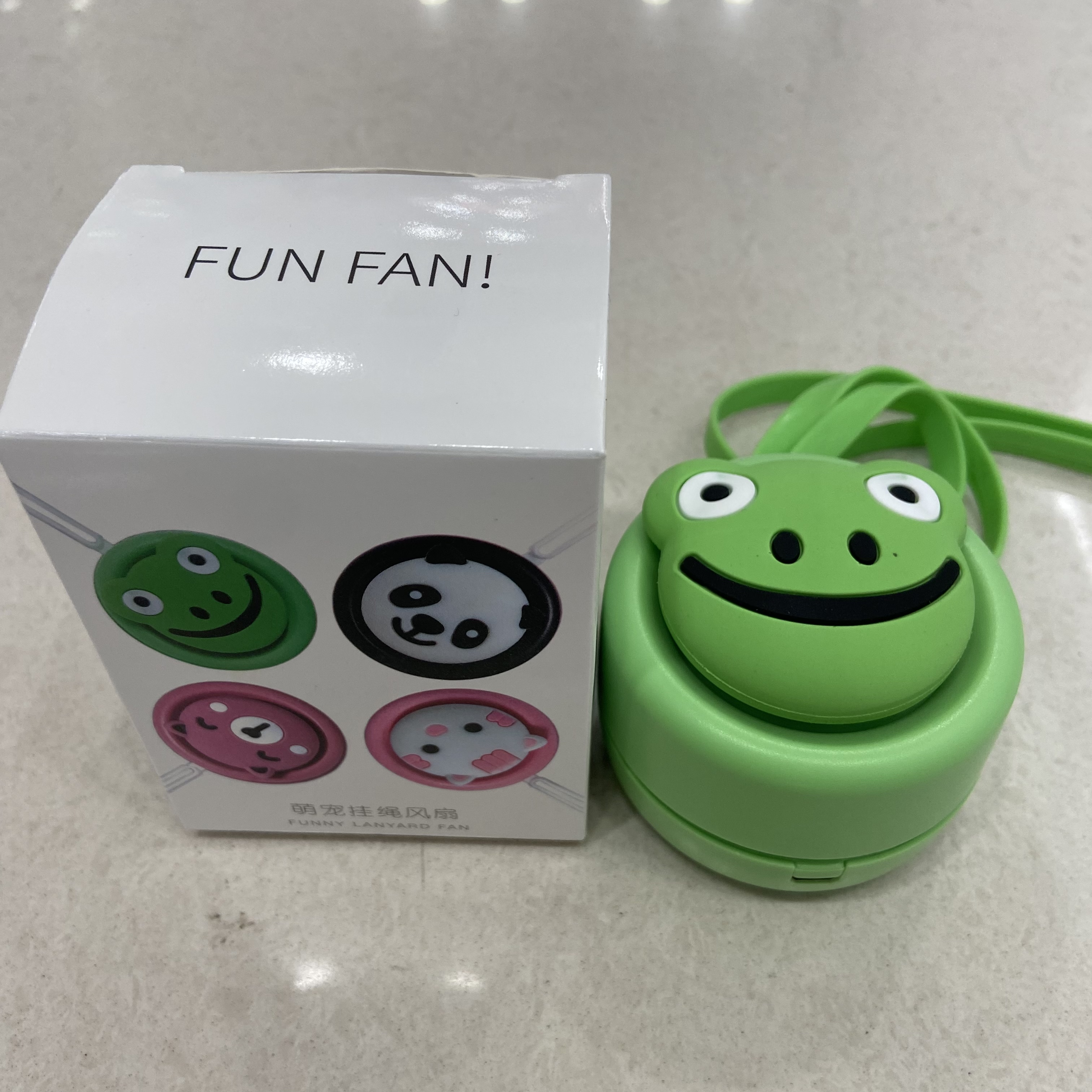 挂脖小风扇USB充电便携式随身迷你儿童卡通挂绳无叶大风力电风扇 