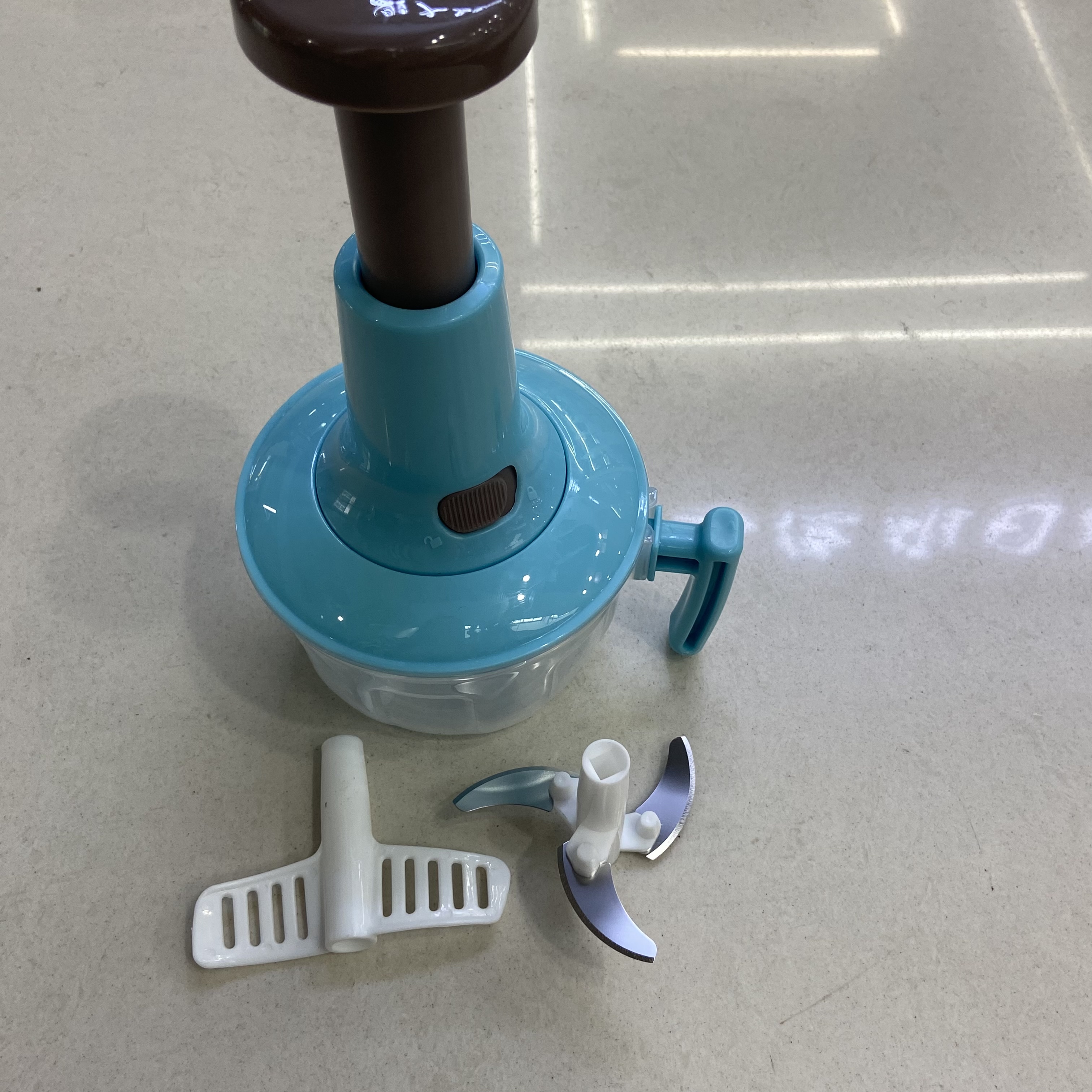 The Paipai Le meat grinder is a family-style press and minced vegetable meat grinder, a multi-functional baby food stirring and cooking device Application Scenario