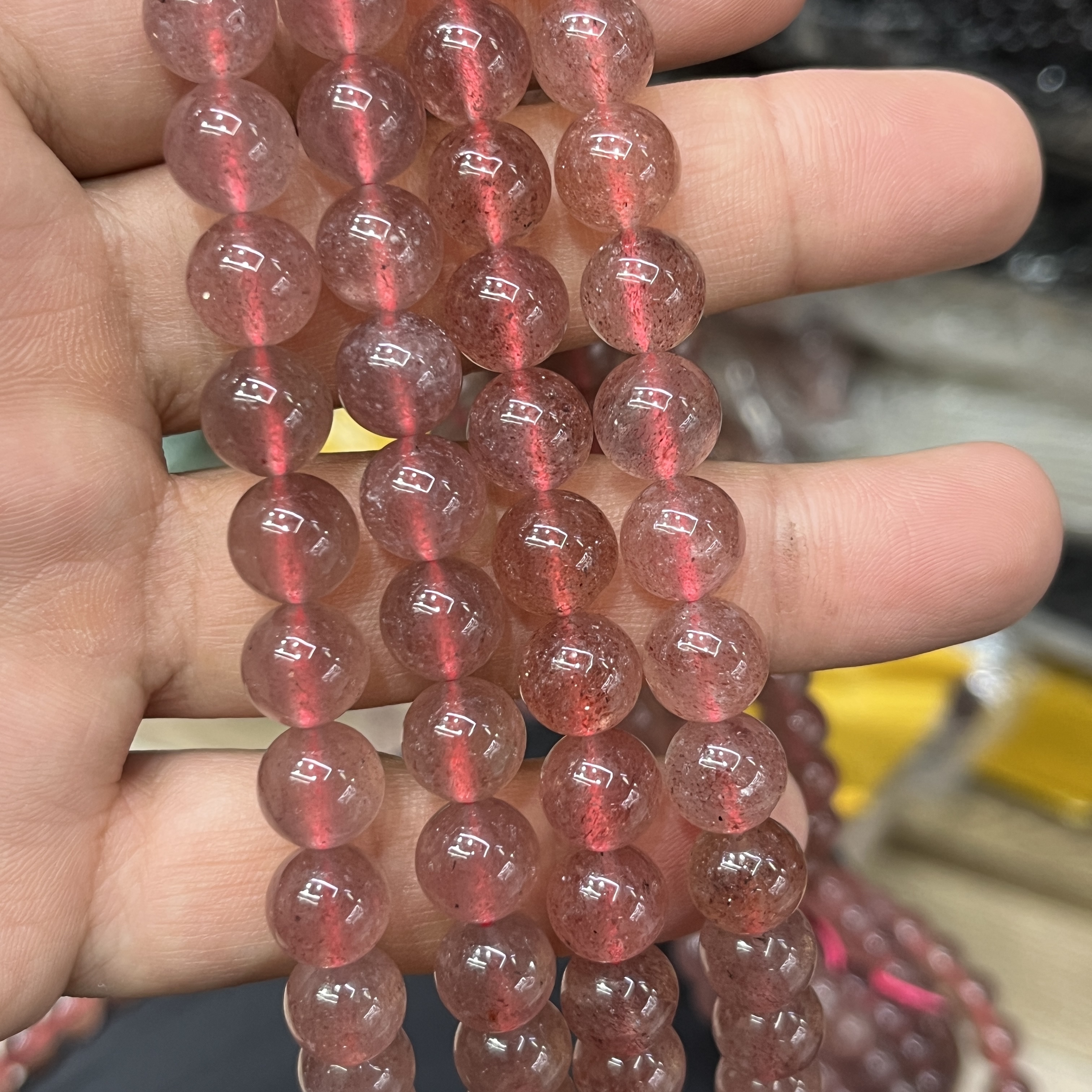 天然水晶天然草莓晶半成品散珠批发