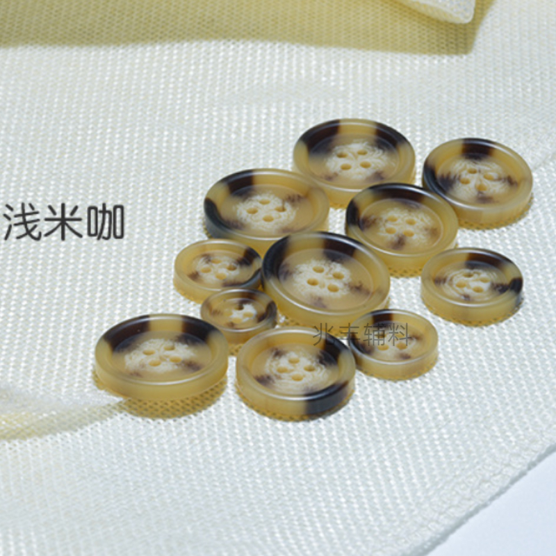 Four-eye round-edge round-bottom resin buttons, windbreaker buttons, matte buttons, manufacturer in stock, overcoat buttons, suit and trousers buttons Item Picture