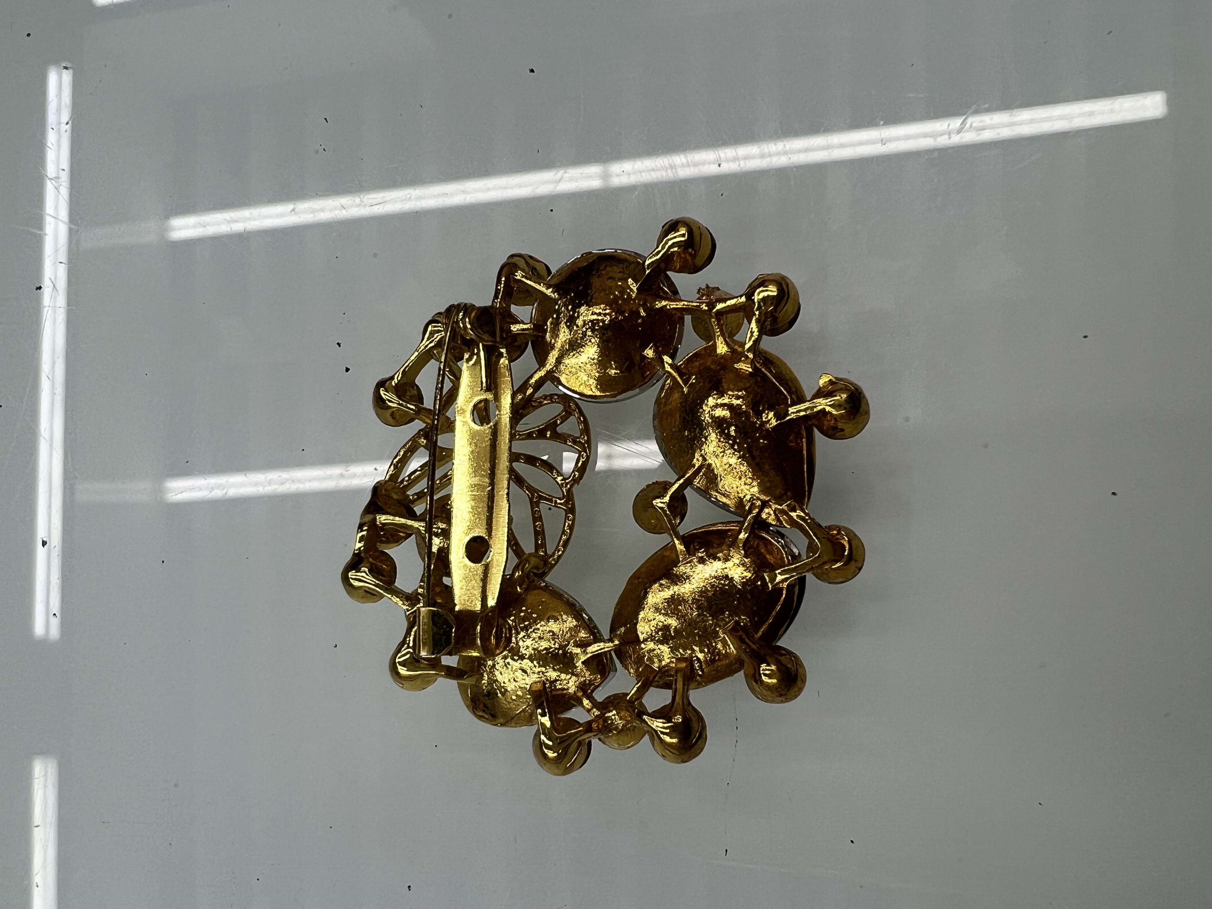 胸针/徽章/胸针锌合金/labubu/胸针防走光细节图