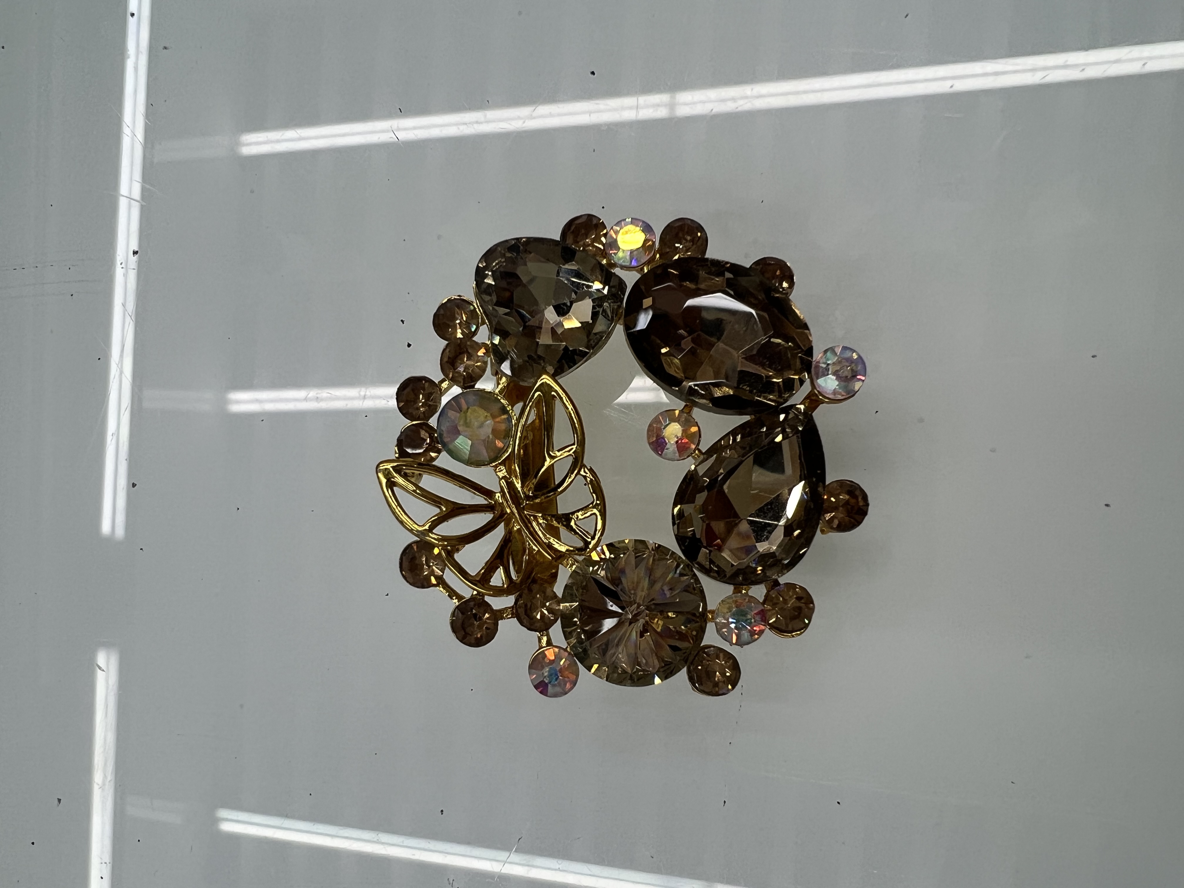 胸针/徽章/胸针锌合金/labubu/胸针防走光产品图