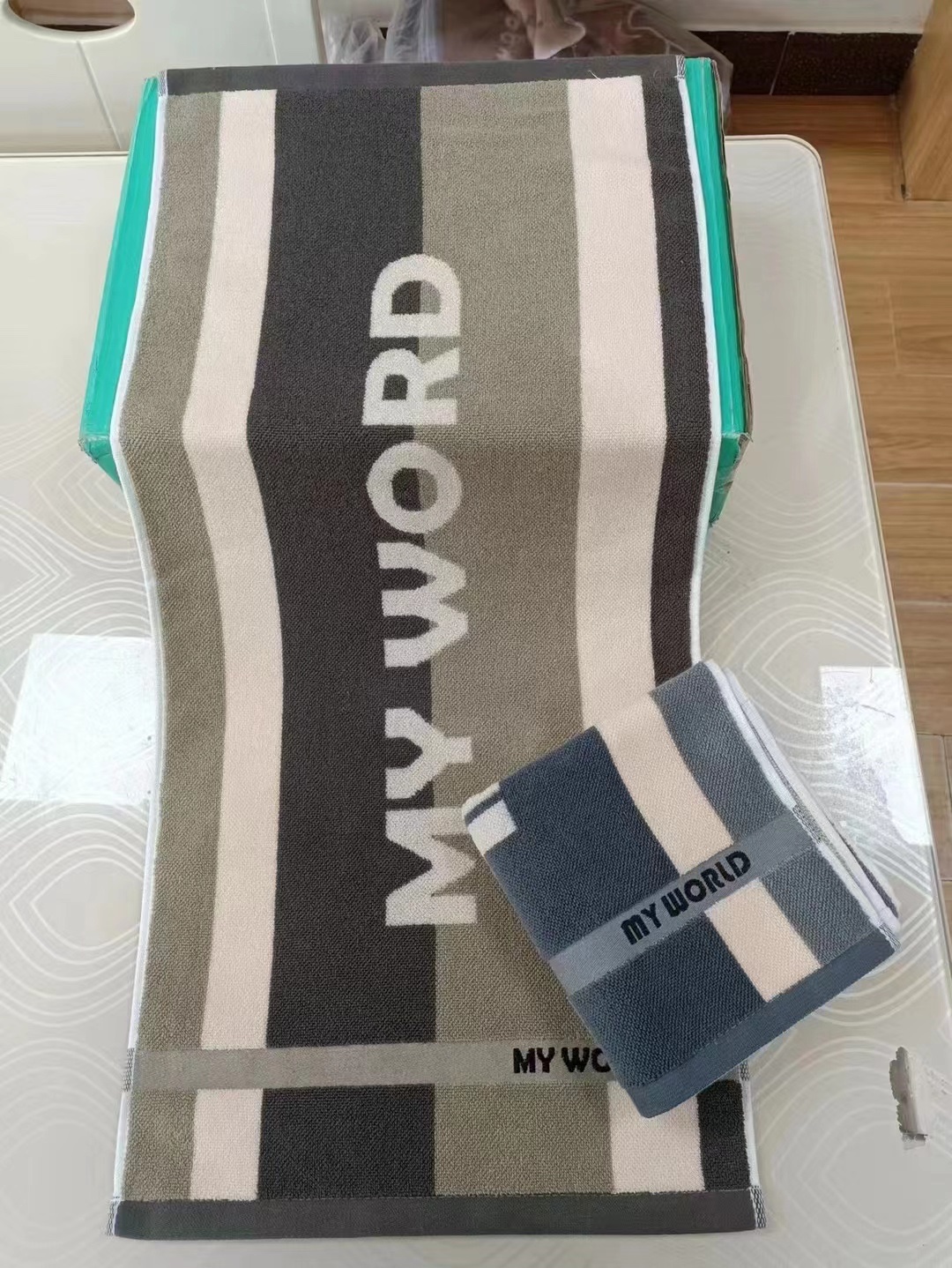 My World all-cotton high-end towel