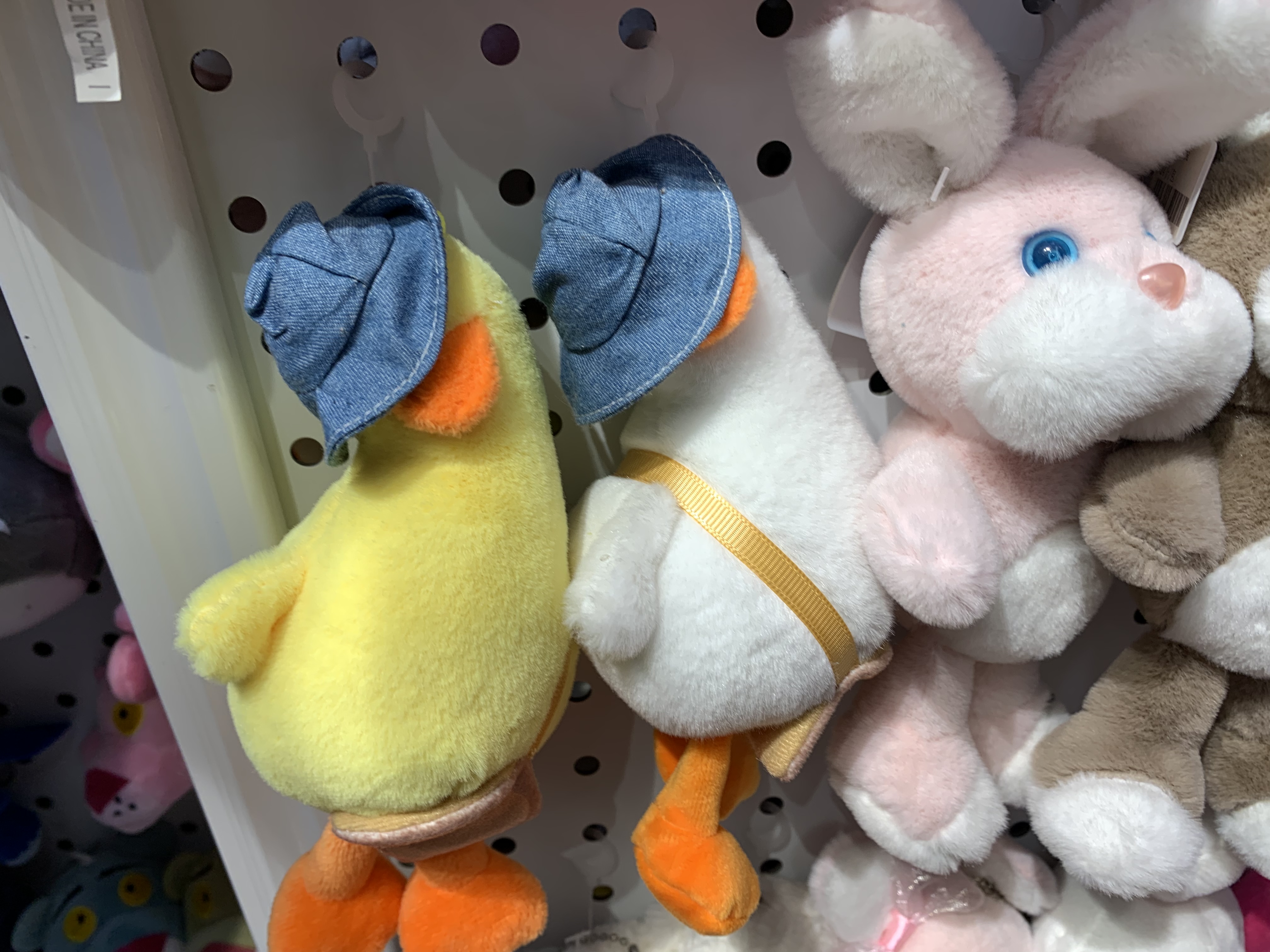 Plush pendants with smiling faces on all four sides, cherry keychains, banana and strawberry fruit series, mini claw dolls, Douyin live streaming on Amazon Item Picture