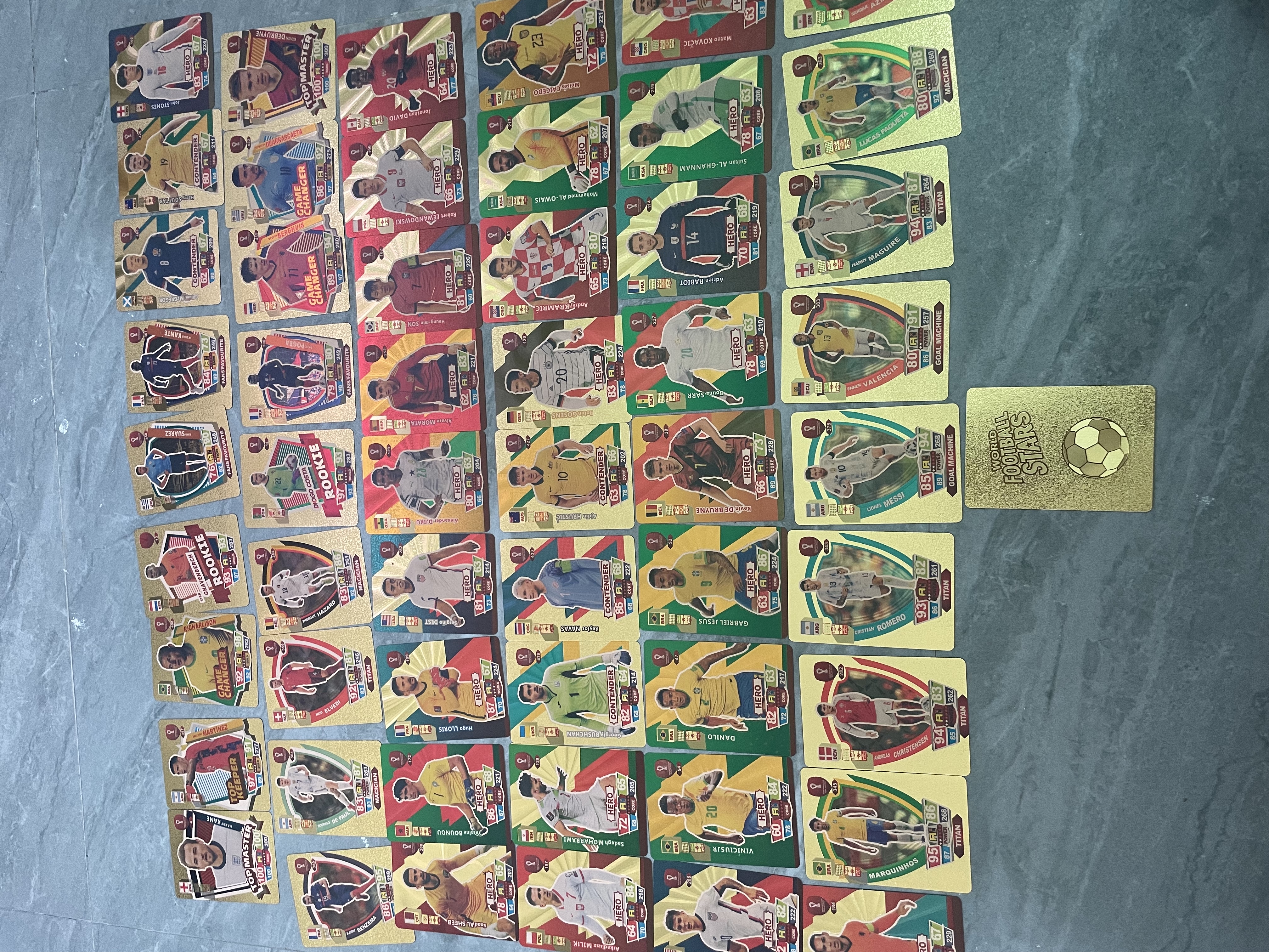 新品球星卡片英超卡卡塔尔足球世界杯收藏盒卡牌帕尼尼球星卡片详情图2