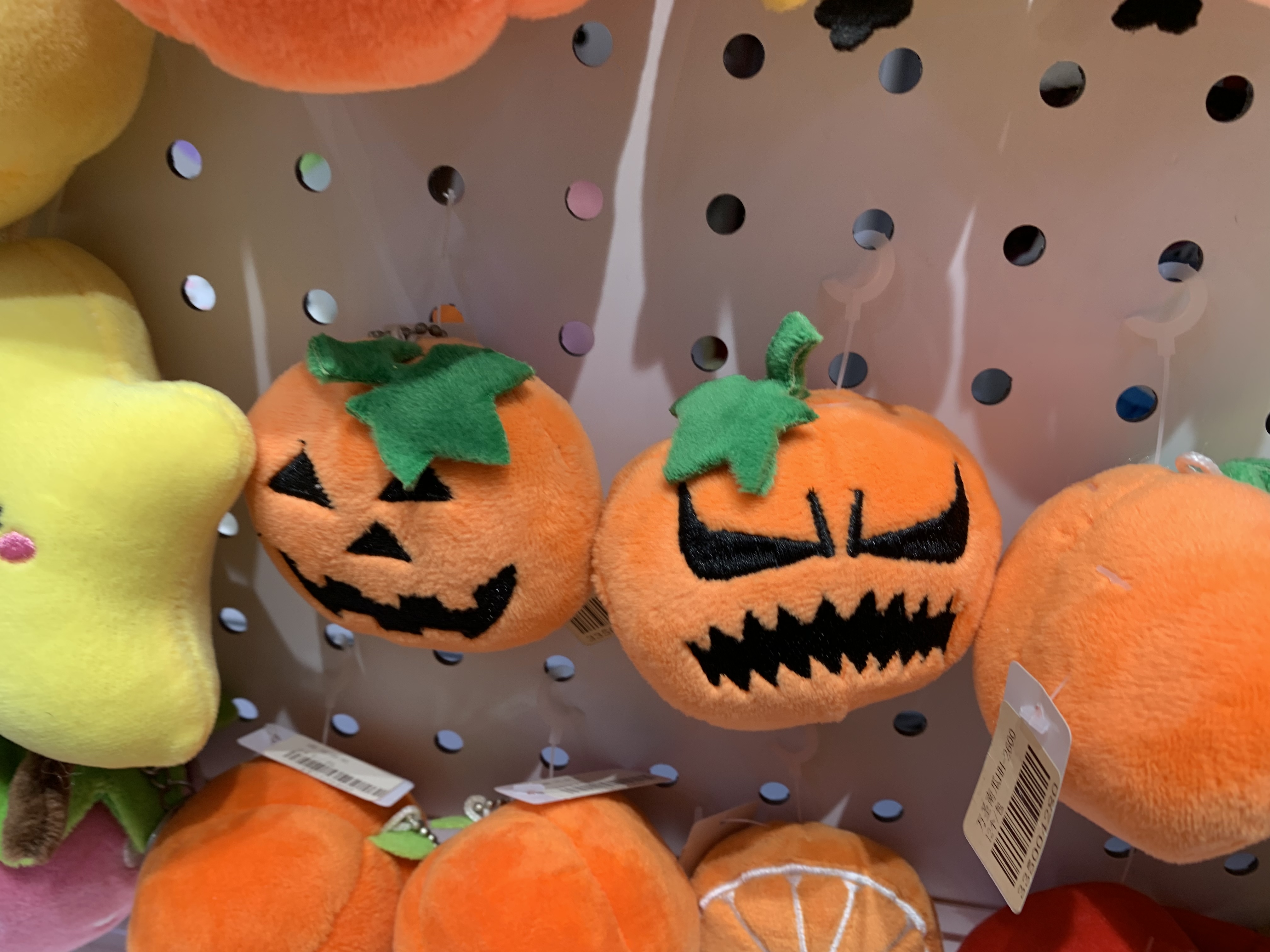 Plush pendants with smiling faces on all four sides, cherry keychains, banana and strawberry fruit series, mini claw dolls, Douyin live streaming on Amazon Specification image