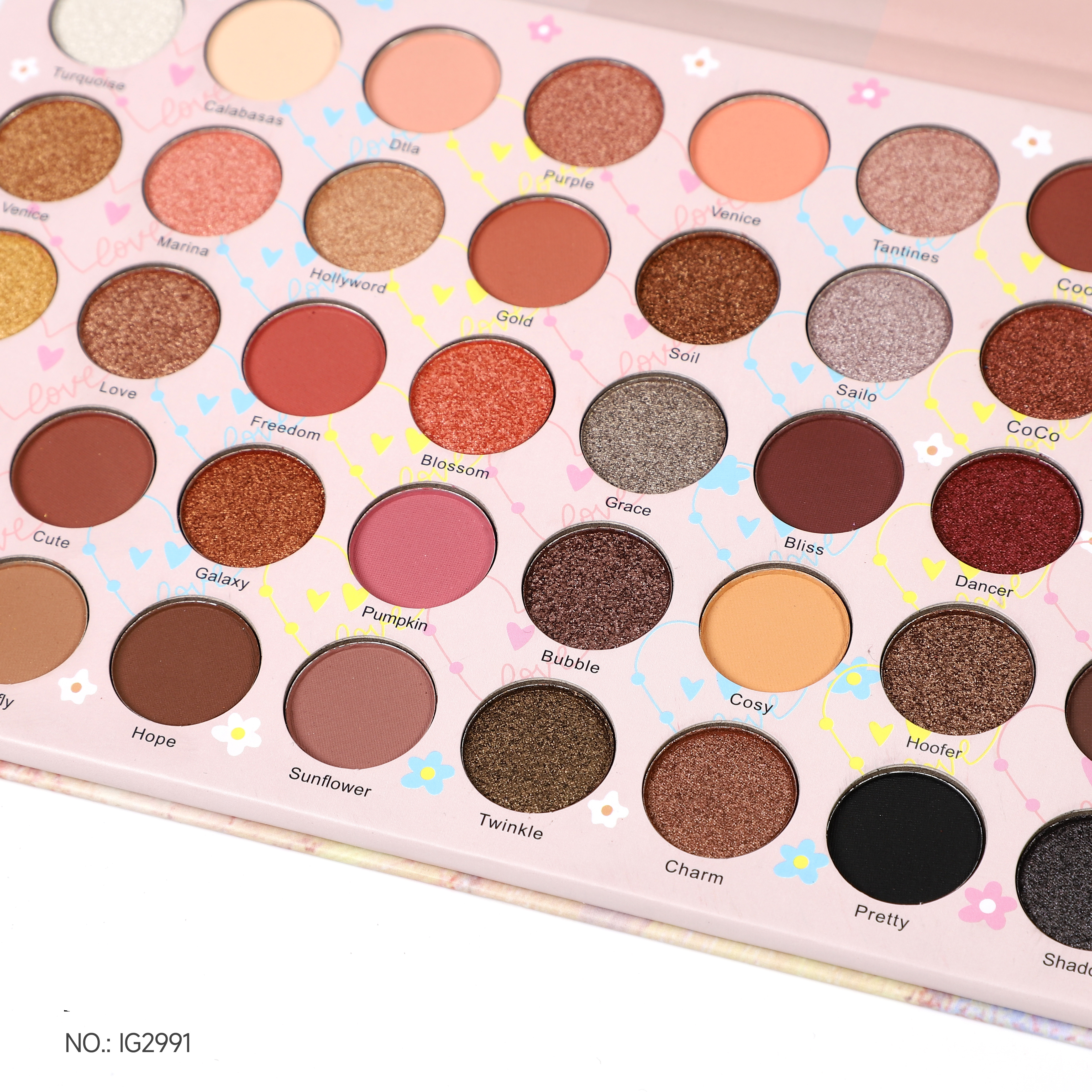 Factory direct sales of multi-color eyeshadow palettes, color mixing palettes, cosmetics and makeup OEM1 Application Scenario
