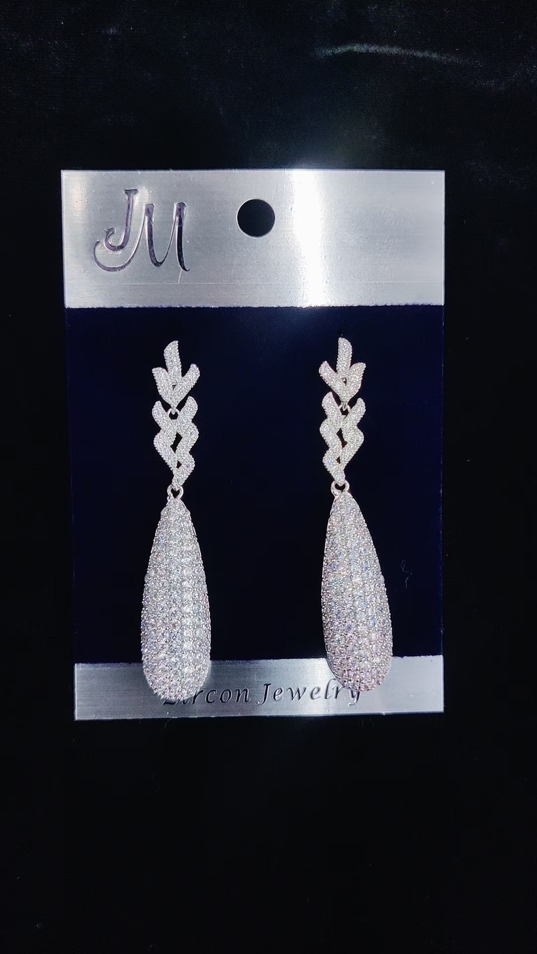 Fashionable and trendy anti-allergy 925 silver needle micro-inlaid zircon exaggerated long women's earrings and pendants
