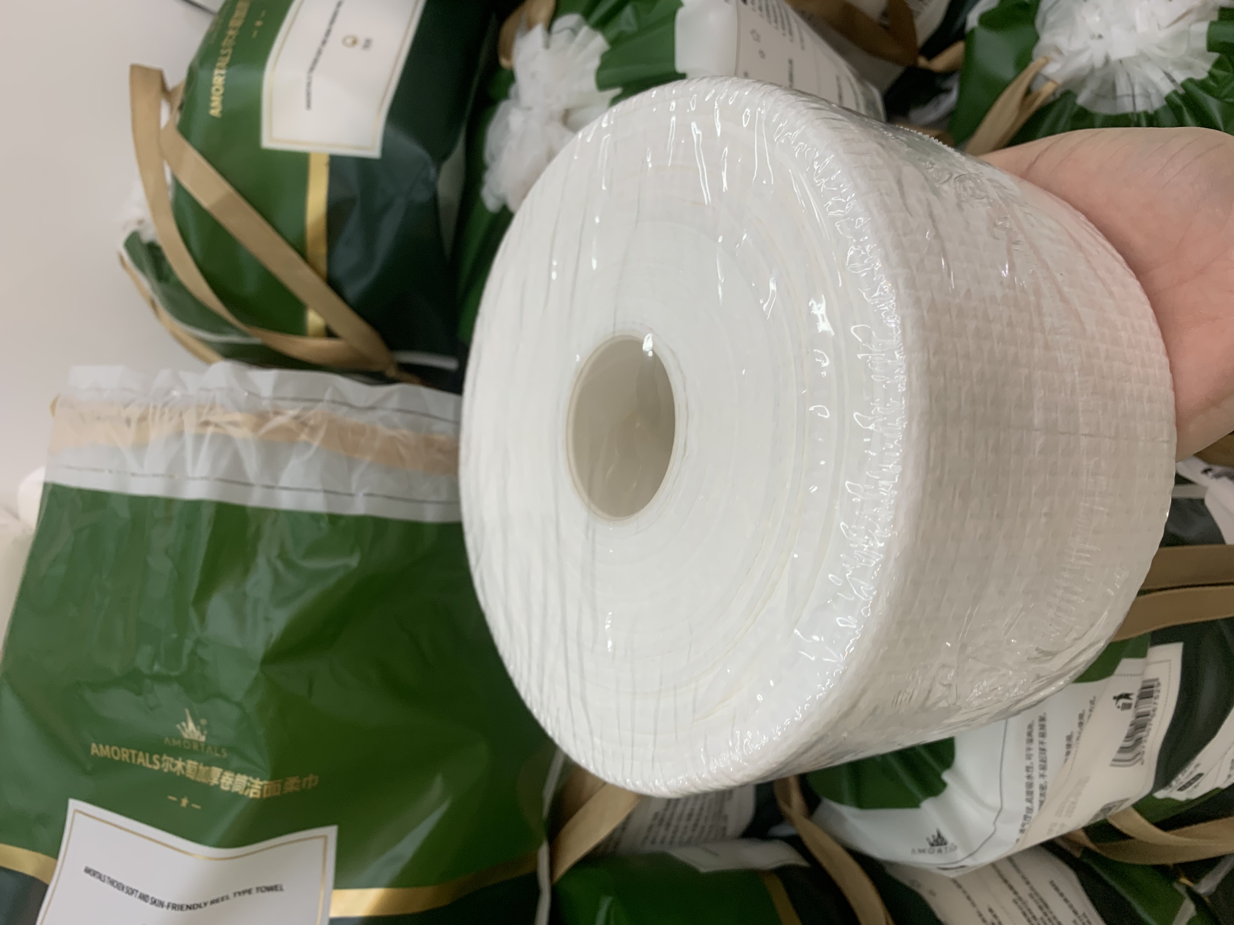 Ermutao thickened skin-friendly face towel Cotton soft towel roll style Item Picture