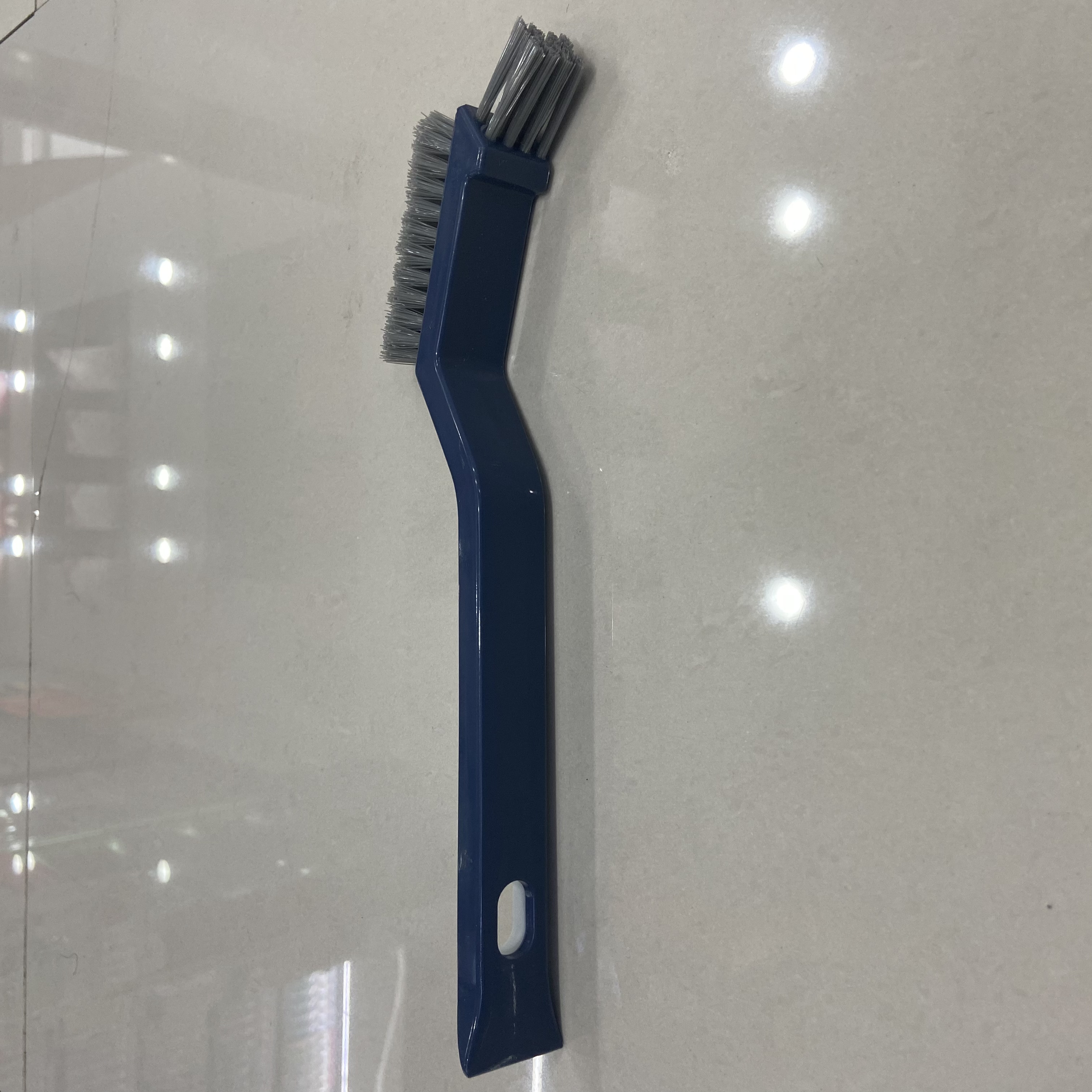 4-in-one plastic bathroom floor brush, gap brush, floor gap brush, cleaning brush, bathroom cleaning, hard bristle gap floor brush Application Scenario