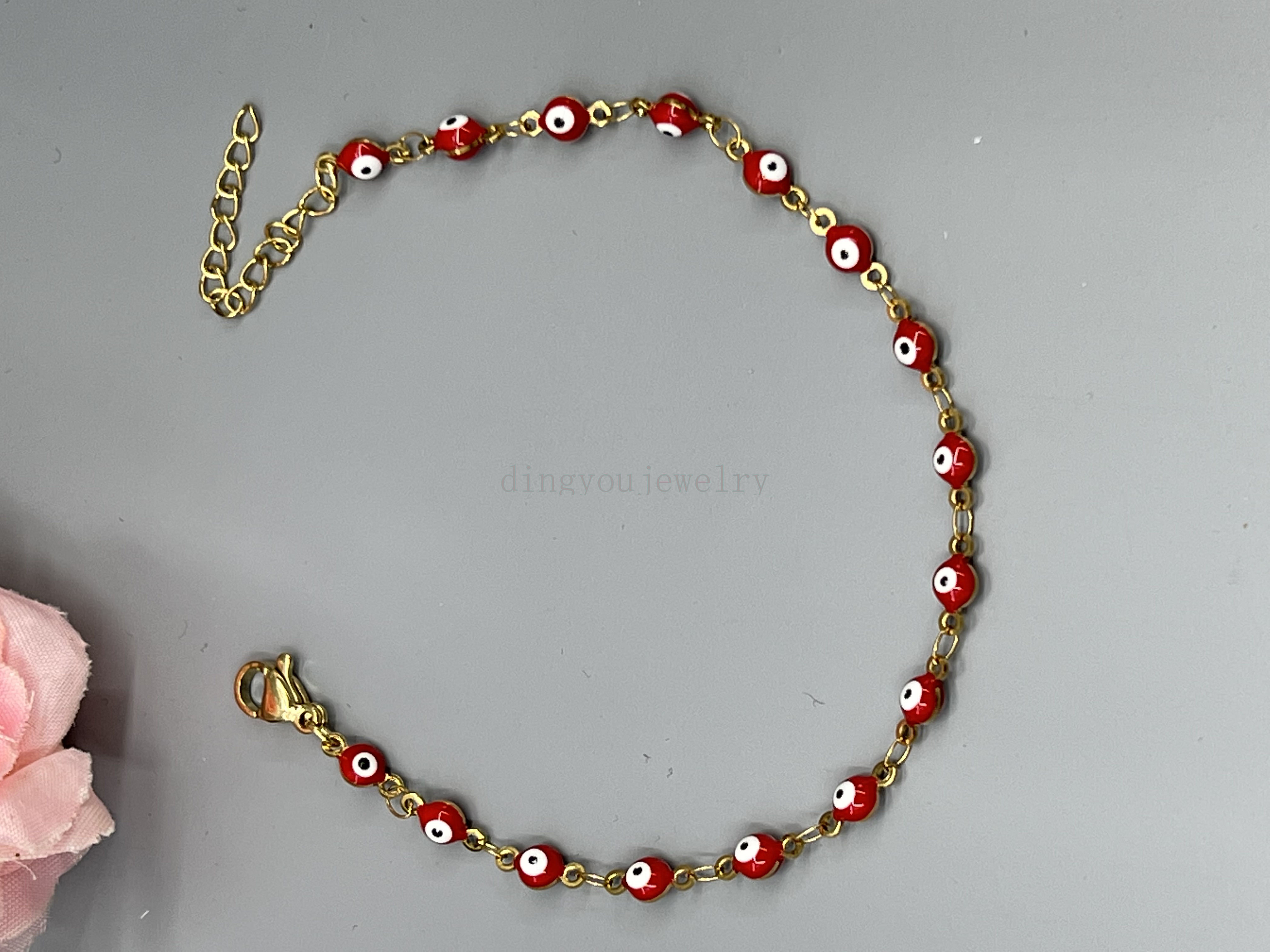 The "Eye Hand Lotus" makes it easy to stretch both thick and thin hands freely Specification image