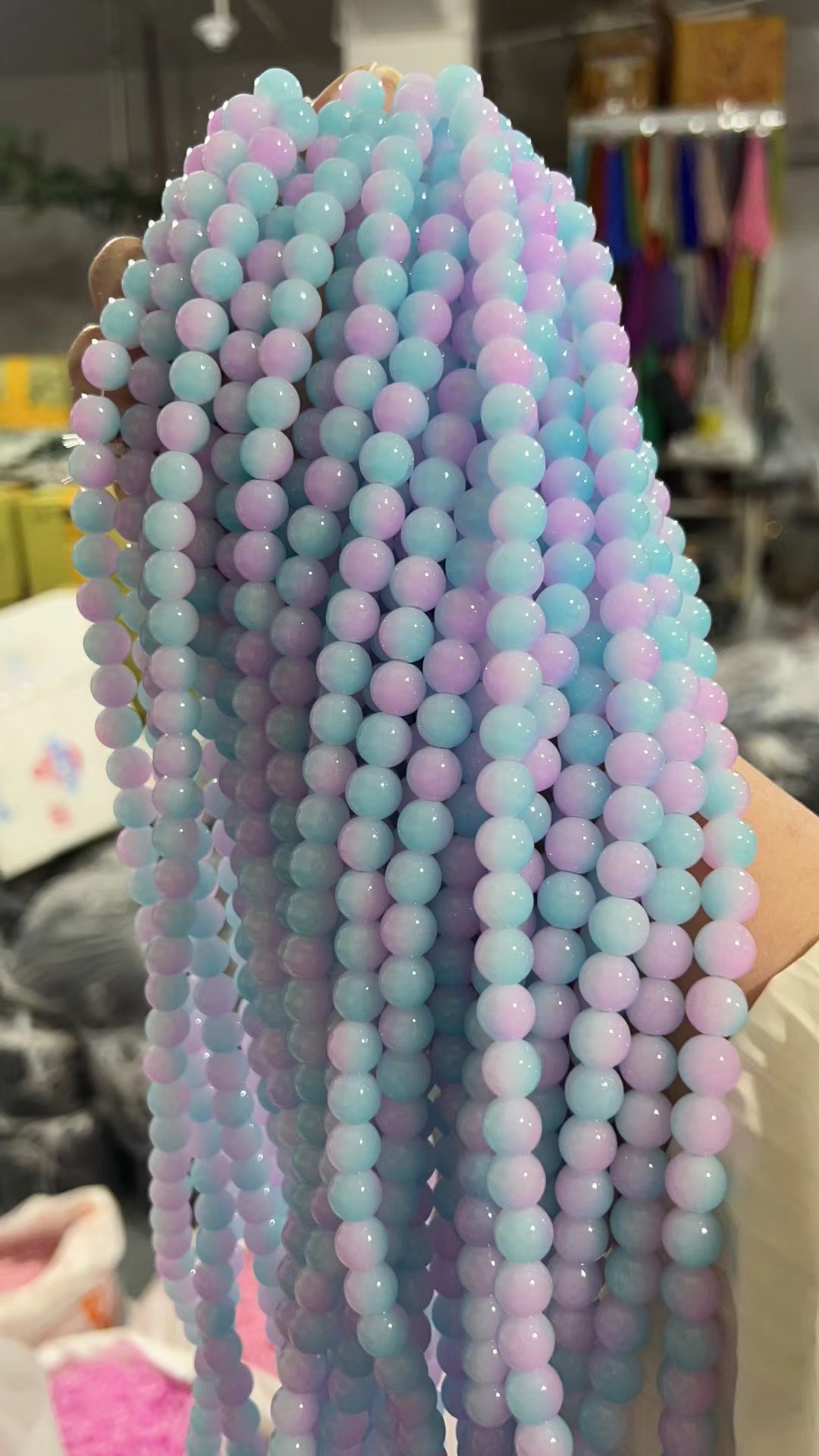 Live-streaming bestseller card: 10mm glass imitation jade bead gradient two-color round bead material DIY bracelet, necklace, hairpin and accessory details Picture