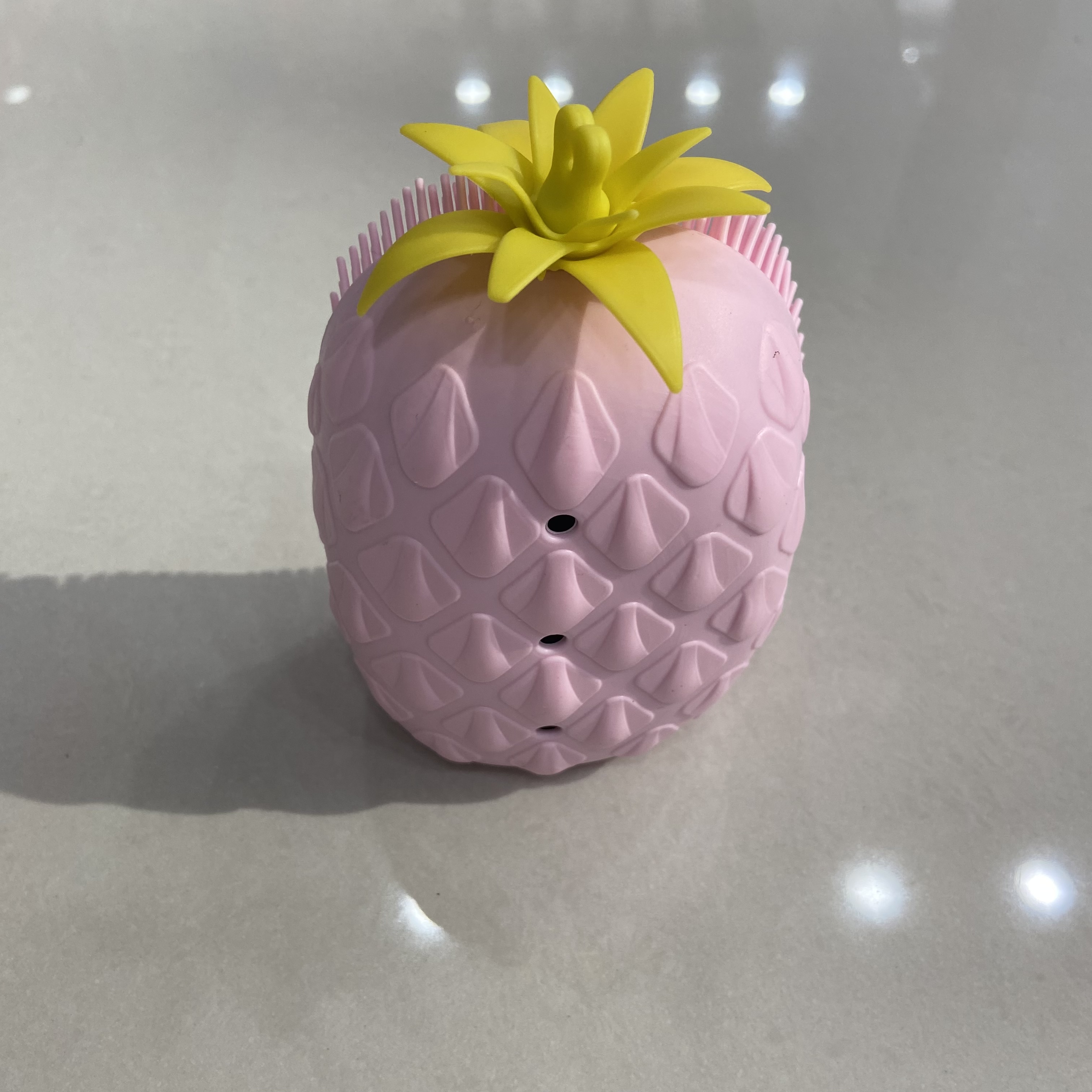 Cepillo de baño de silicona ducha de piña masaje cepillo de baño suave bebé cepillo de lavado de cabello entrenamiento sensorial cepillo táctil Application Scenario