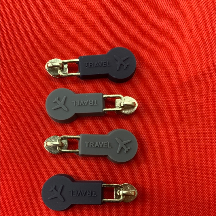 4.2#飞机胶柄拉头