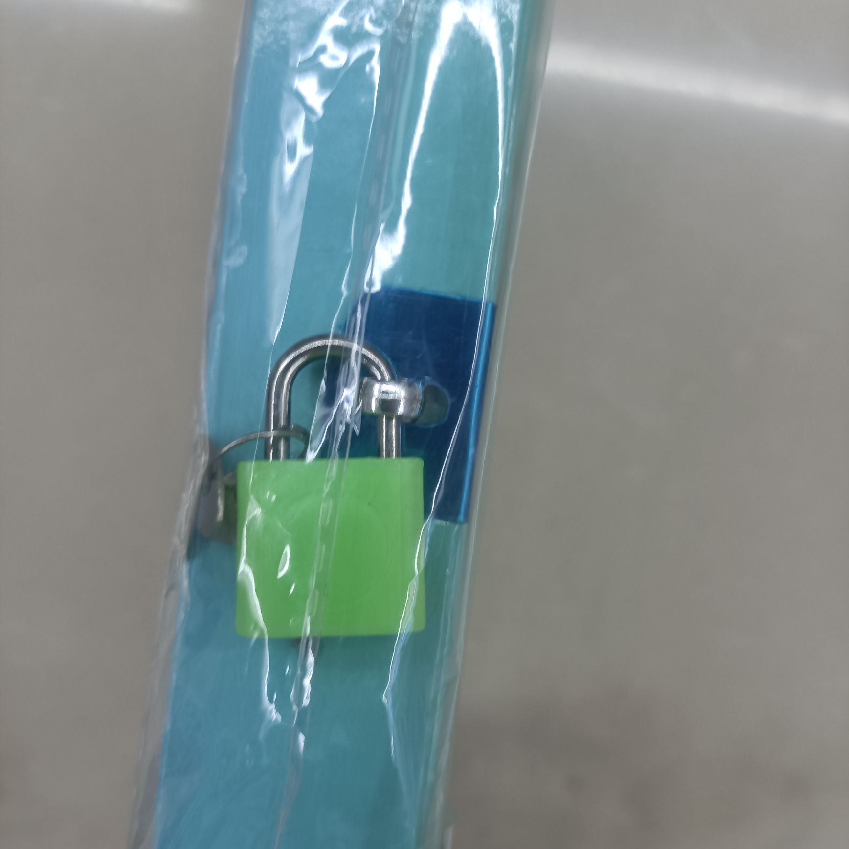Caja 64K cerradura esta bolsa de OPP
