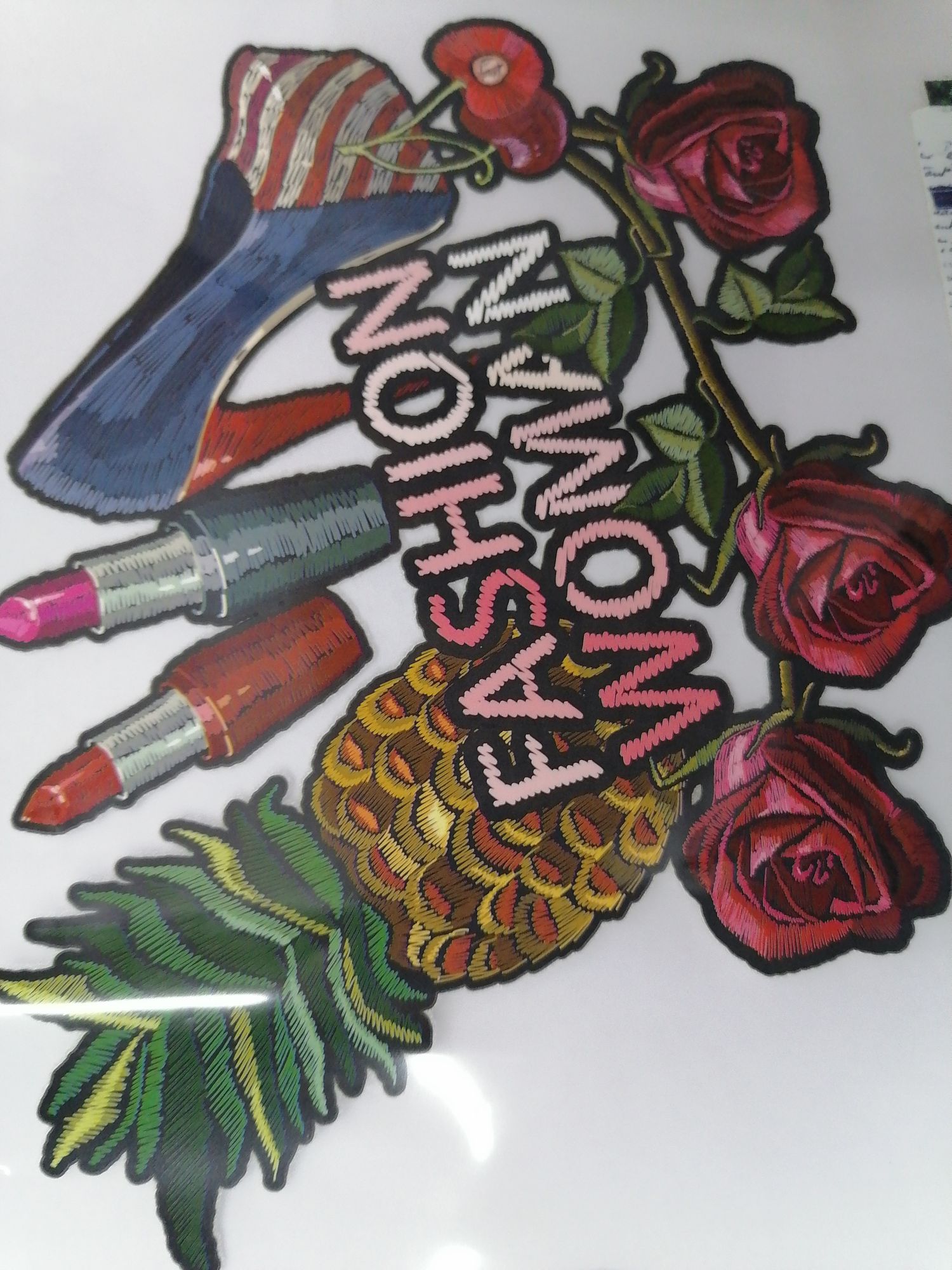 仿刺绣烫画新款网红款烫钻烫图 卡通烫钻图 暴力熊烫钻图 衣服烫钻