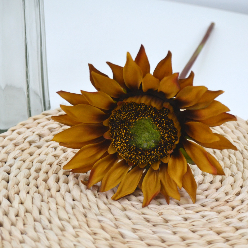 The manufacturer sells single sunflowers, simulated salbutyllis, home decoration, photography props, floral artistry, and sunflowers pic 6