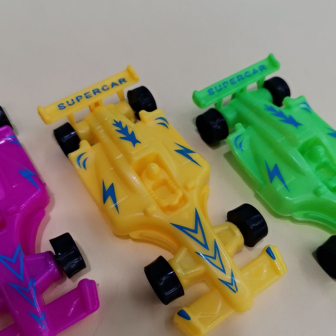 滑行赛车轿车卡丁车幼儿指尖滑行赛车塑料玩具蛋壳扭蛋挂板货源赠品配件厂家直销批发热销货源充足详情图7