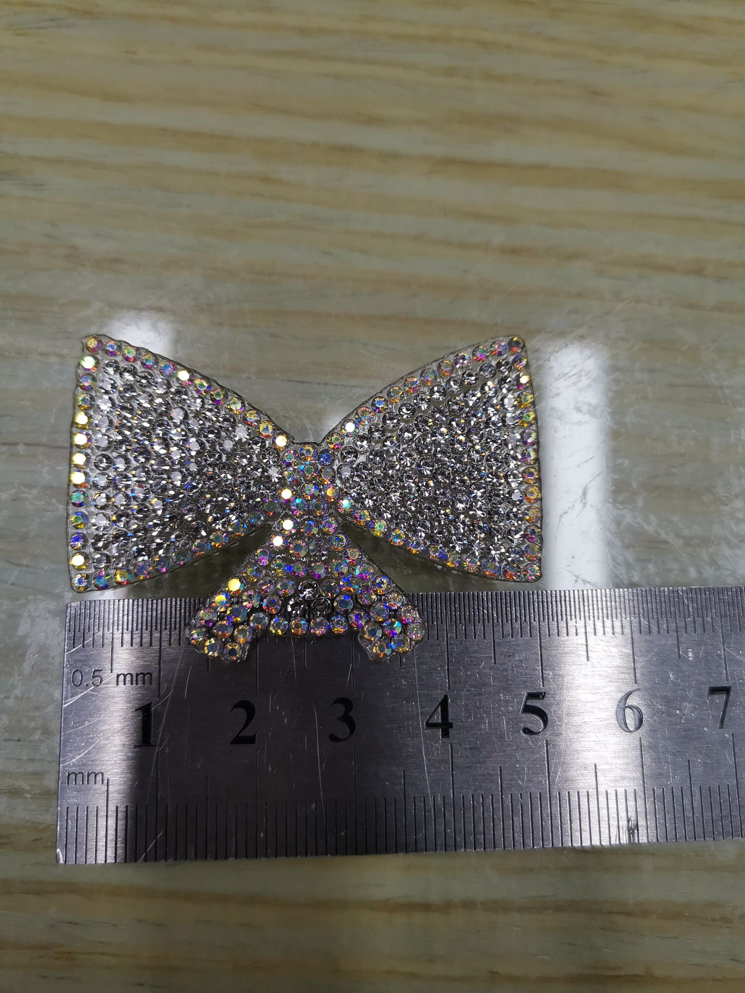 烫钻服装鞋帽箱包饰品，金属水钻鞋扣鞋花装饰用 大金属扣。详情2