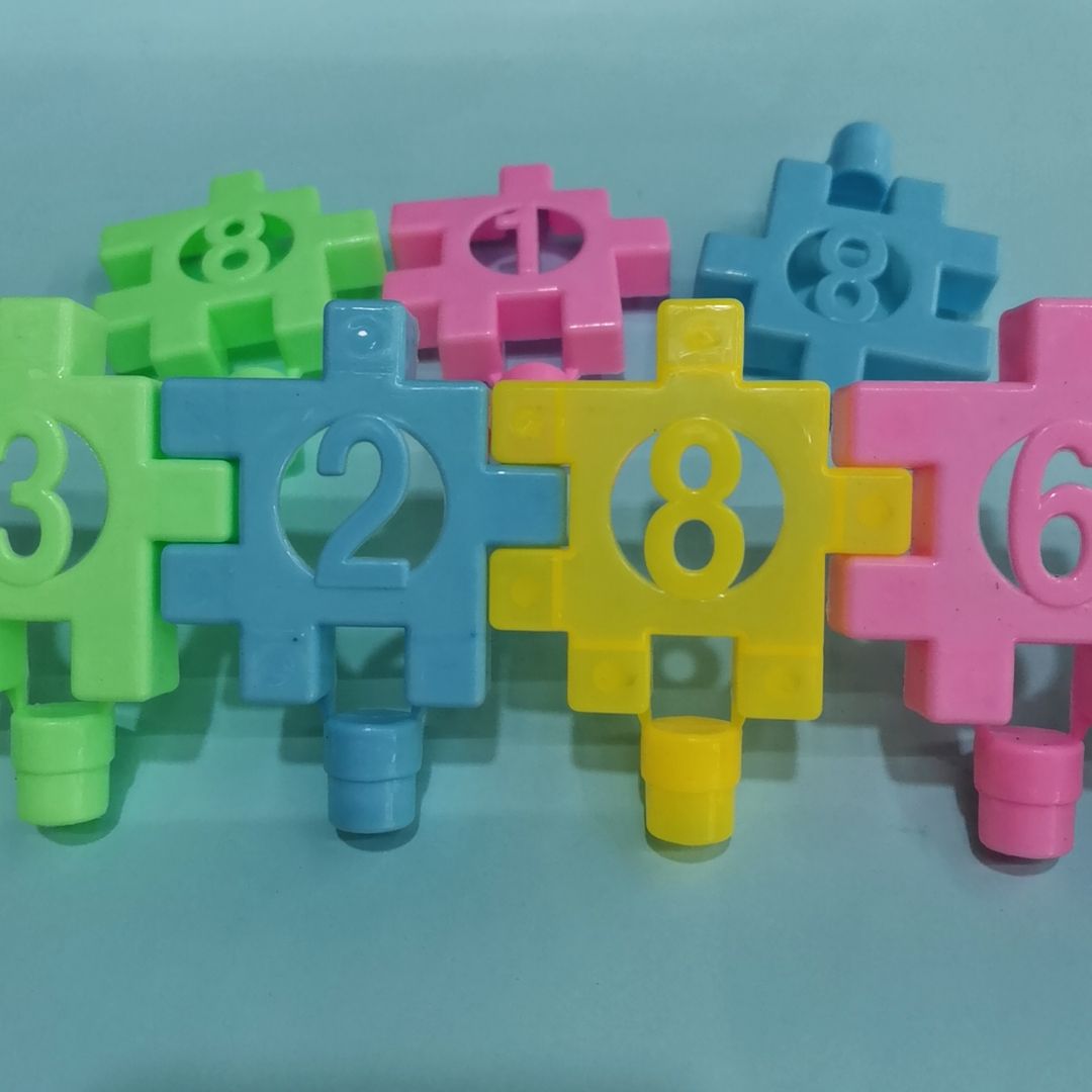 塑料积木拼装玩具幼儿塑料玩具活动运动游戏配件赠品挂件厂家直销批发热销货源充足详情图10