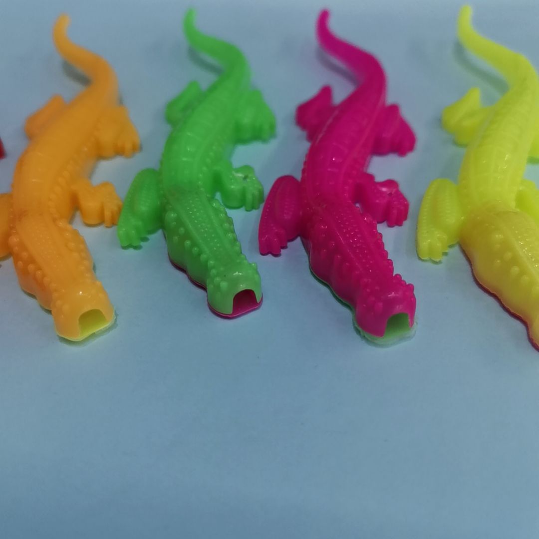 鳄鱼口哨/塑料口哨细节图