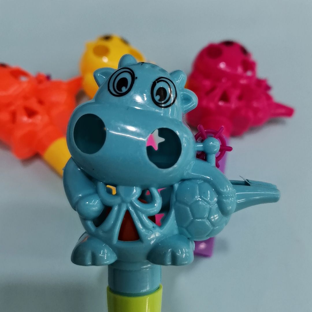 新款小牛摇铃足球吹转口哨幼儿手抓塑料玩具挂板配件赠品厂家直销批发热销货源充足详情图9