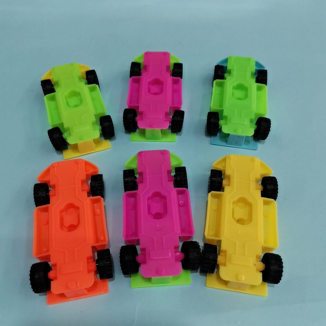 滑行赛车塑料玩具车休闲怀旧玩具鲜艳色彩蛋壳扭蛋货源赠品配件厂家直销批发热销货源充足详情图3