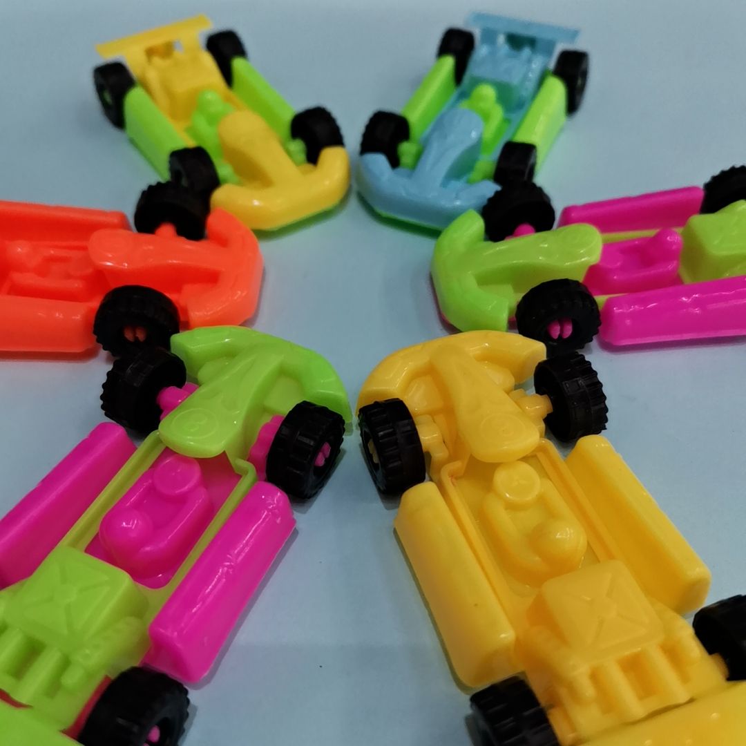 滑行赛车塑料玩具车休闲怀旧玩具鲜艳色彩蛋壳扭蛋货源赠品配件厂家直销批发热销货源充足详情图6