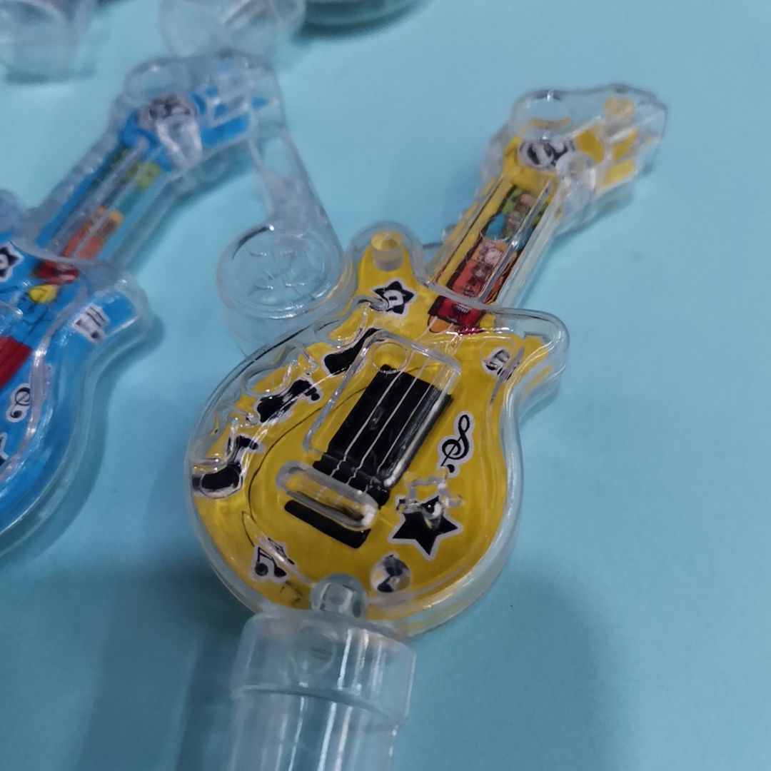 口哨/吉他形状产品图