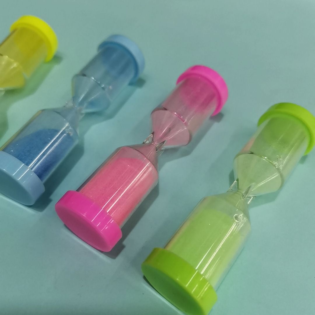 新款沙漏玩具计时器幼儿活动赠品配件蛋壳扭蛋货源厂家直销批发热销货源充足详情图3