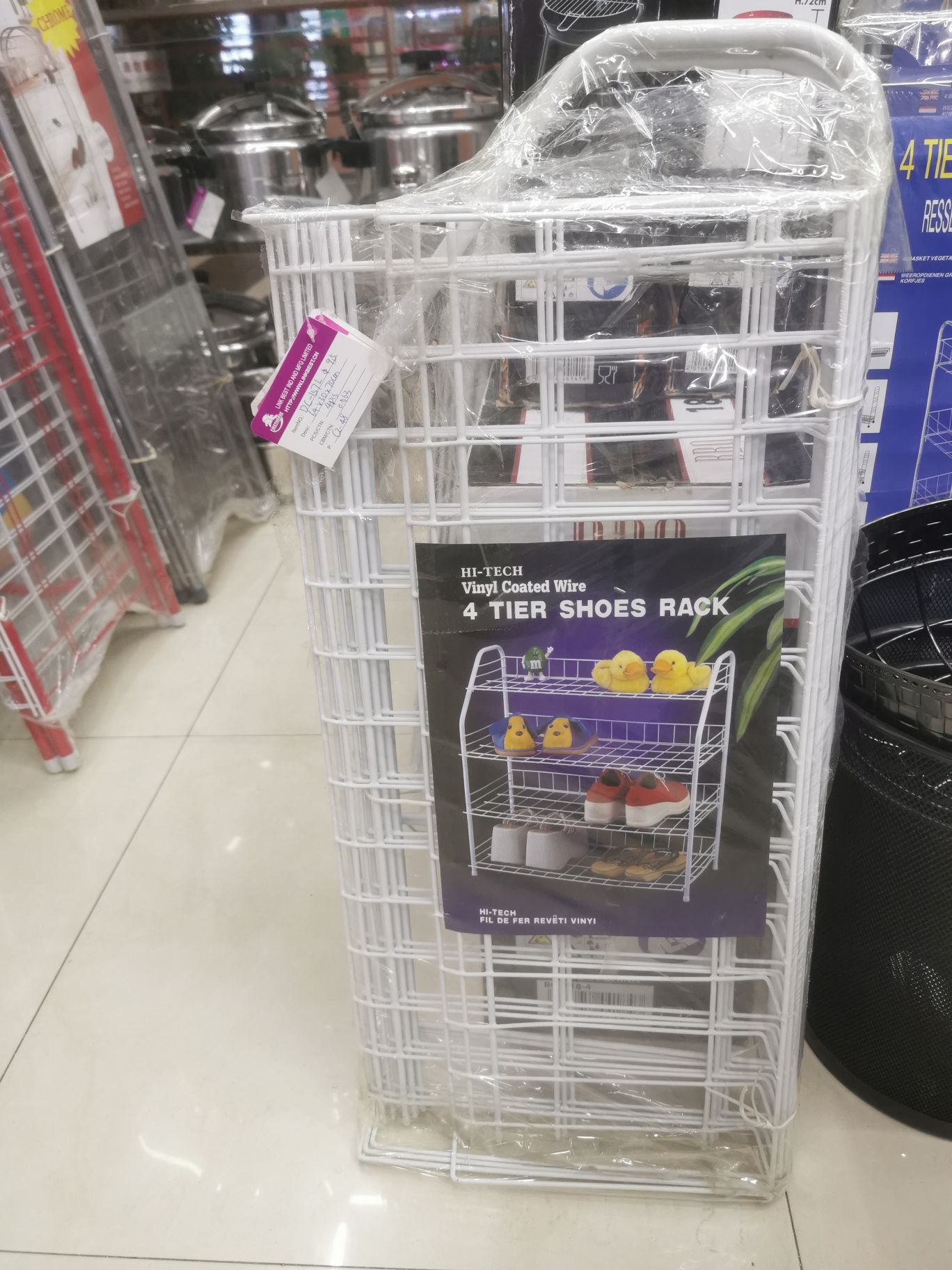 Four layers of shoe racks details Picture