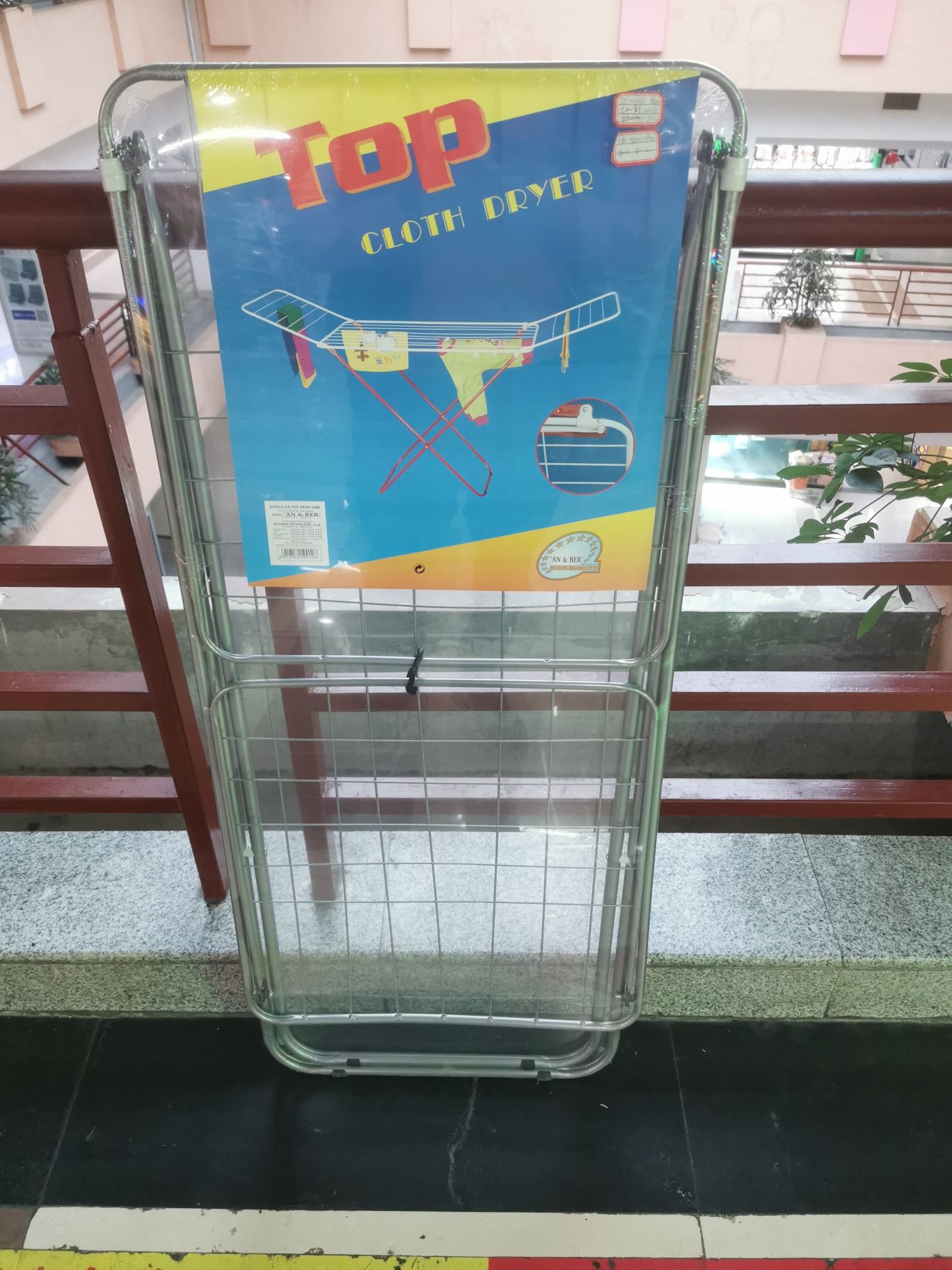 Clothes drying rack details Picture