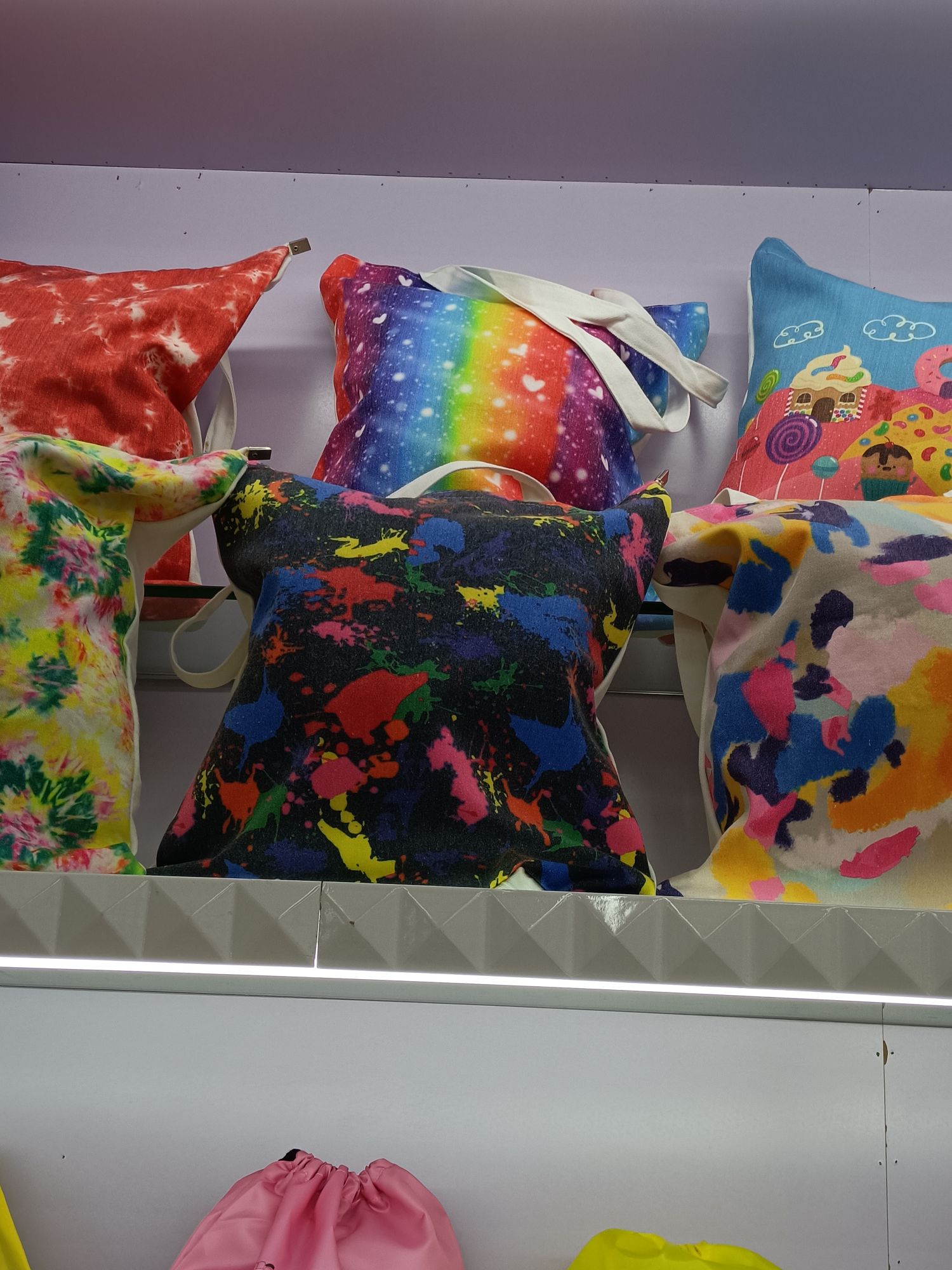 Single-shoulder casual fabric bags and canvas bags are available for customization based on samples Specification image