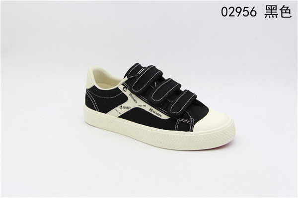 人本小白鞋女2022年春季新款女鞋运动休闲鞋子女学生百搭板鞋图