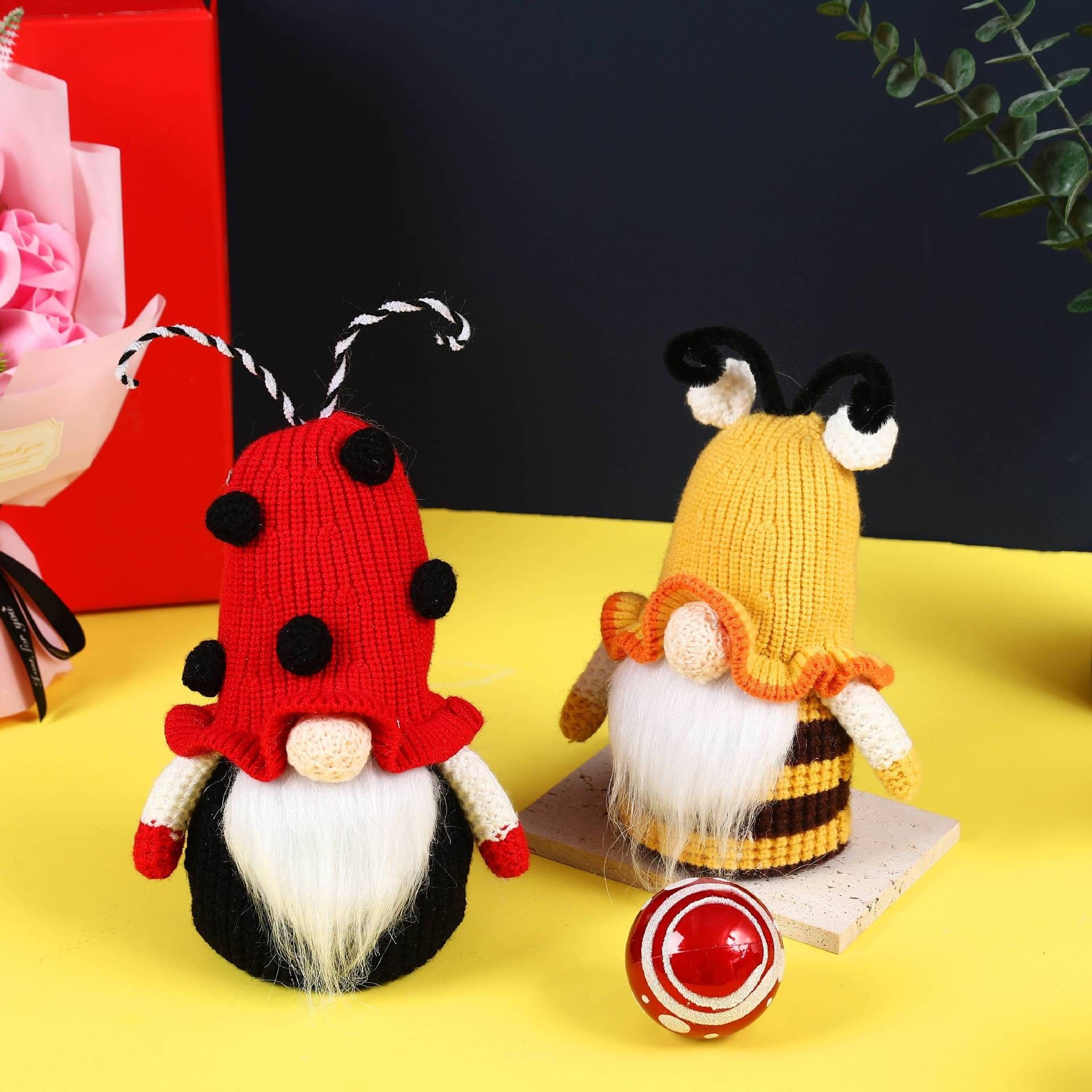 跨境新品昆虫无脸老人蜜蜂节鲁道夫七星瓢虫小蜜蜂公仔组合套装饰
