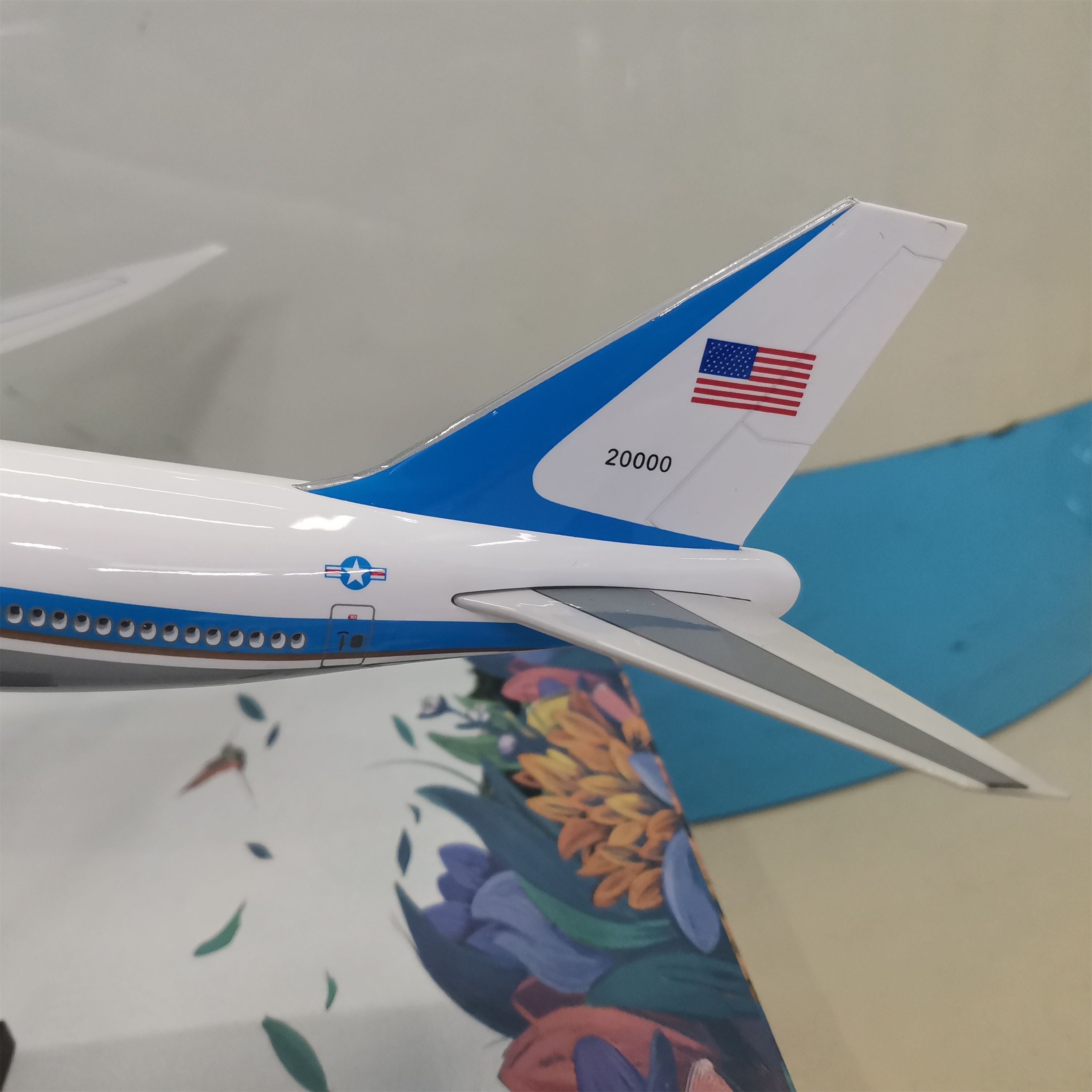 B747-8/美国空军一号/飞机模型白底实物图
