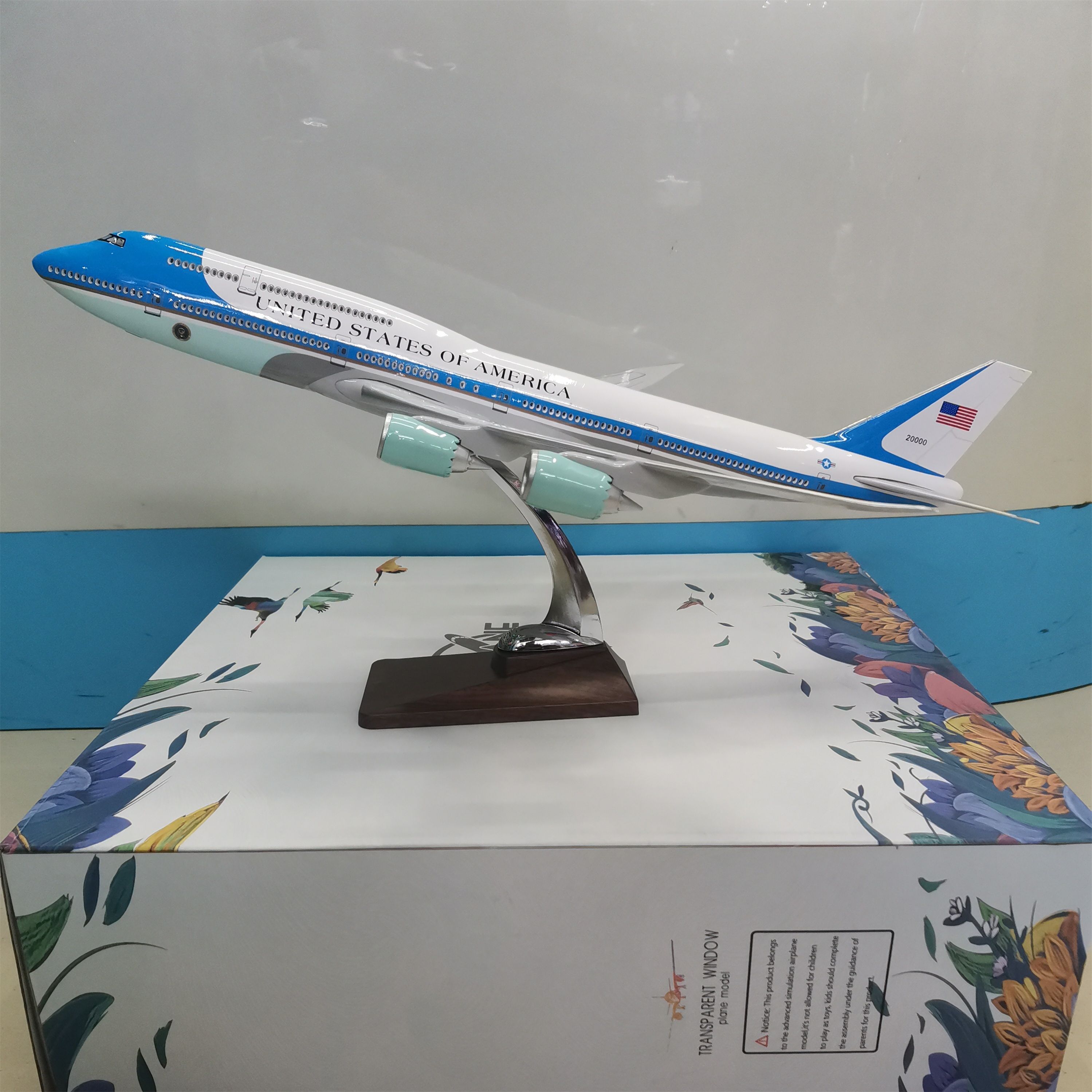 飞机模型（空军一号-美国总统座机747-8）ABS强化合成树脂飞机模型 仿真飞机模型图
