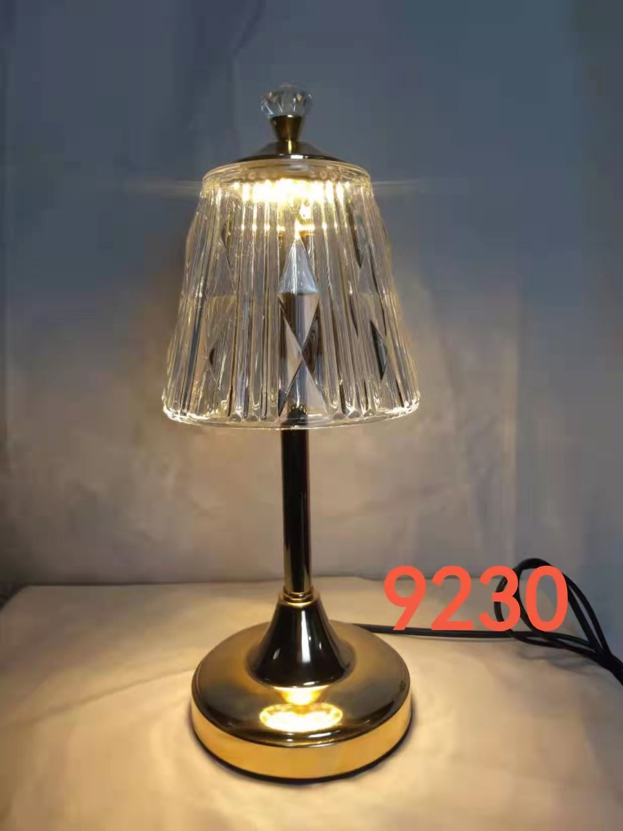 European-style crystal night light table lamp Specification image