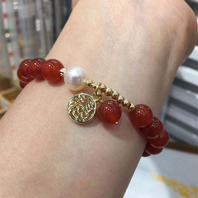 Bright crystal jewelry natural red agate pearl bracelet Application Scenario