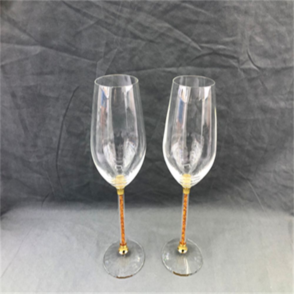 Copa de diamante de oro copa de vino rojo copa de cristal con diamantes details Picture